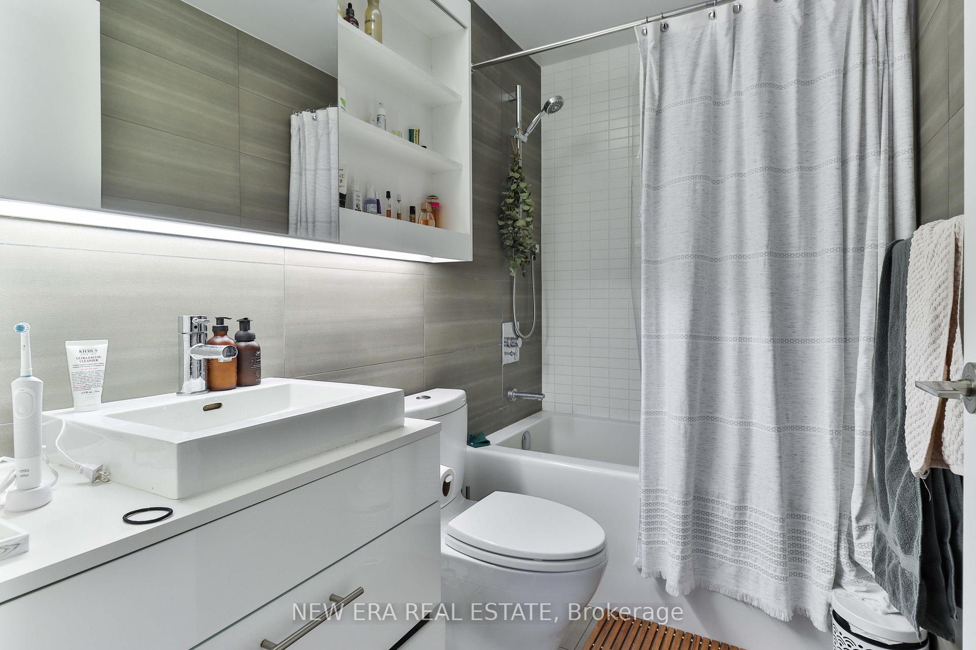 Photo 8 of Unit 506, 32 Trolley Crescent, Toronto, Moss Park — HOMEH