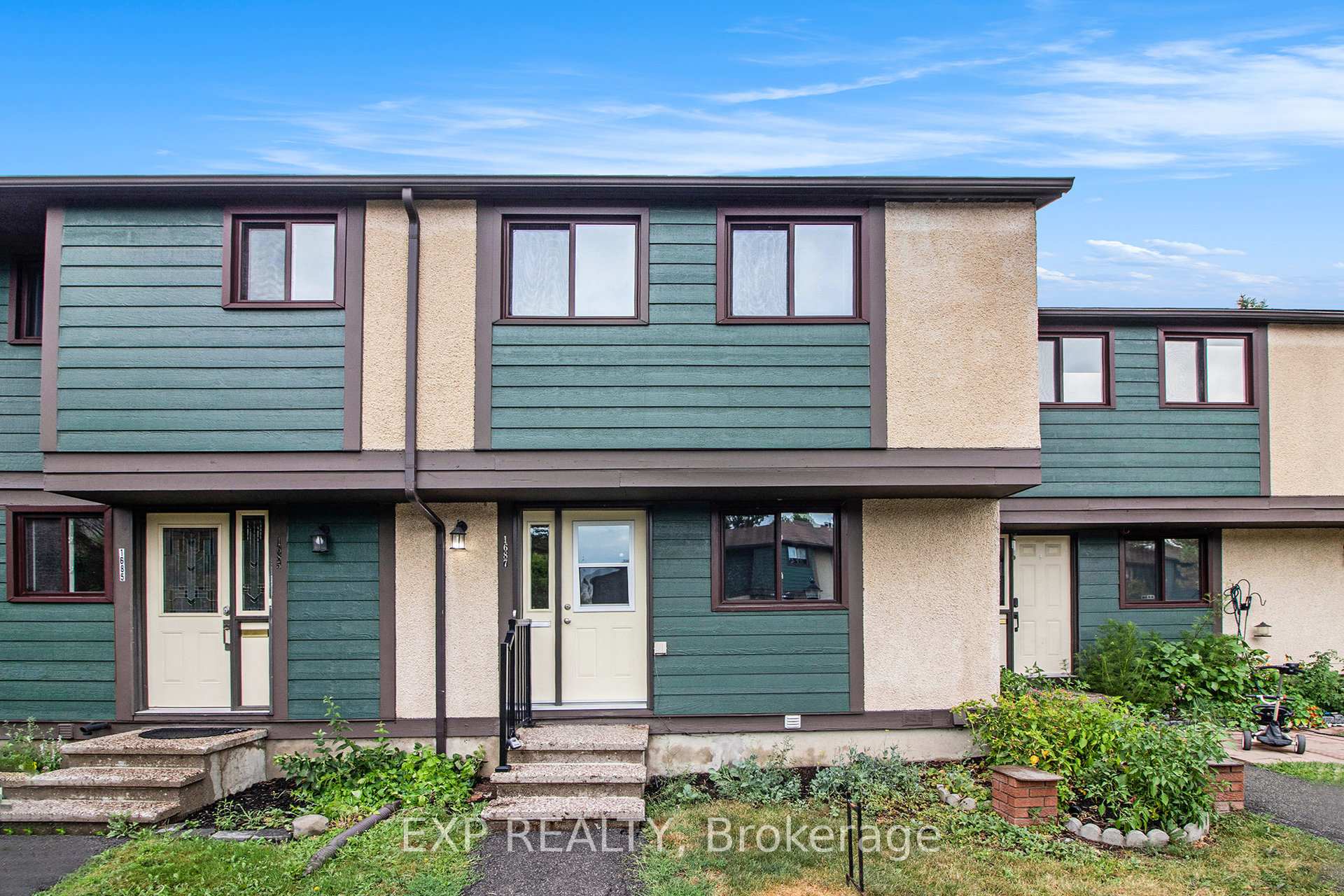 Photo 1 of 1687 Meadowbrook Road, Ottawa, Pineview — HOMEH