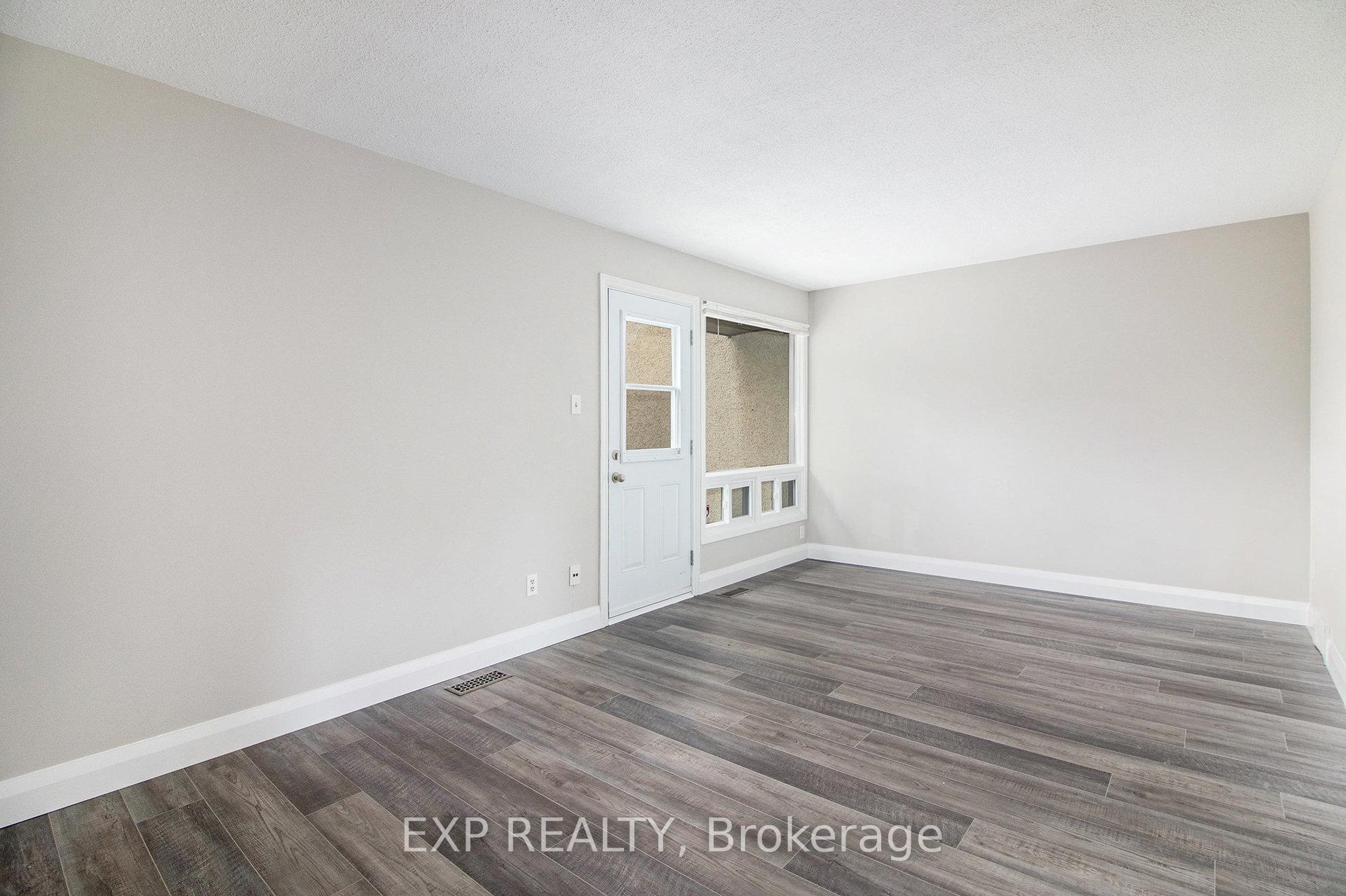 Photo 6 of 1687 Meadowbrook Road, Ottawa, Pineview — HOMEH