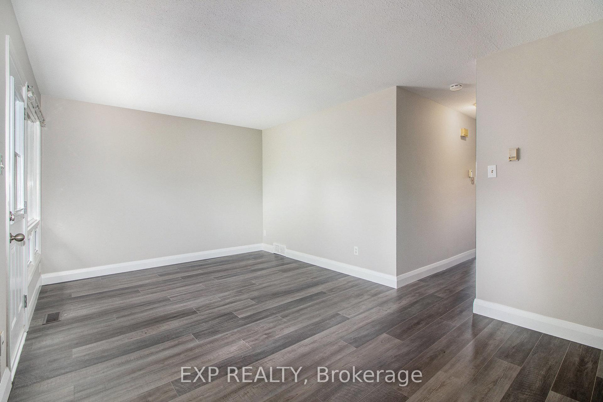 Photo 7 of 1687 Meadowbrook Road, Ottawa, Pineview — HOMEH