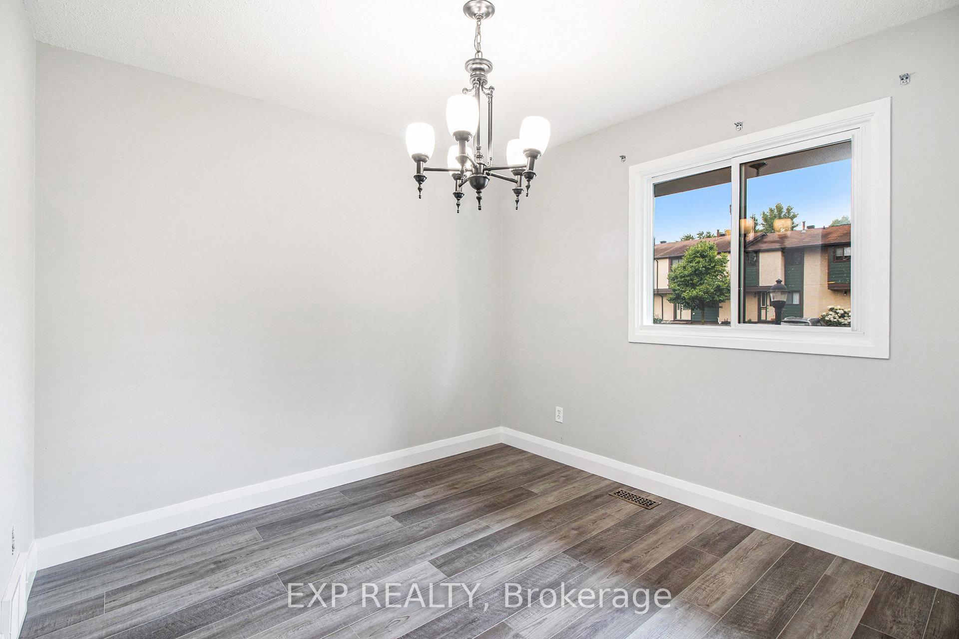 Photo 8 of 1687 Meadowbrook Road, Ottawa, Pineview — HOMEH