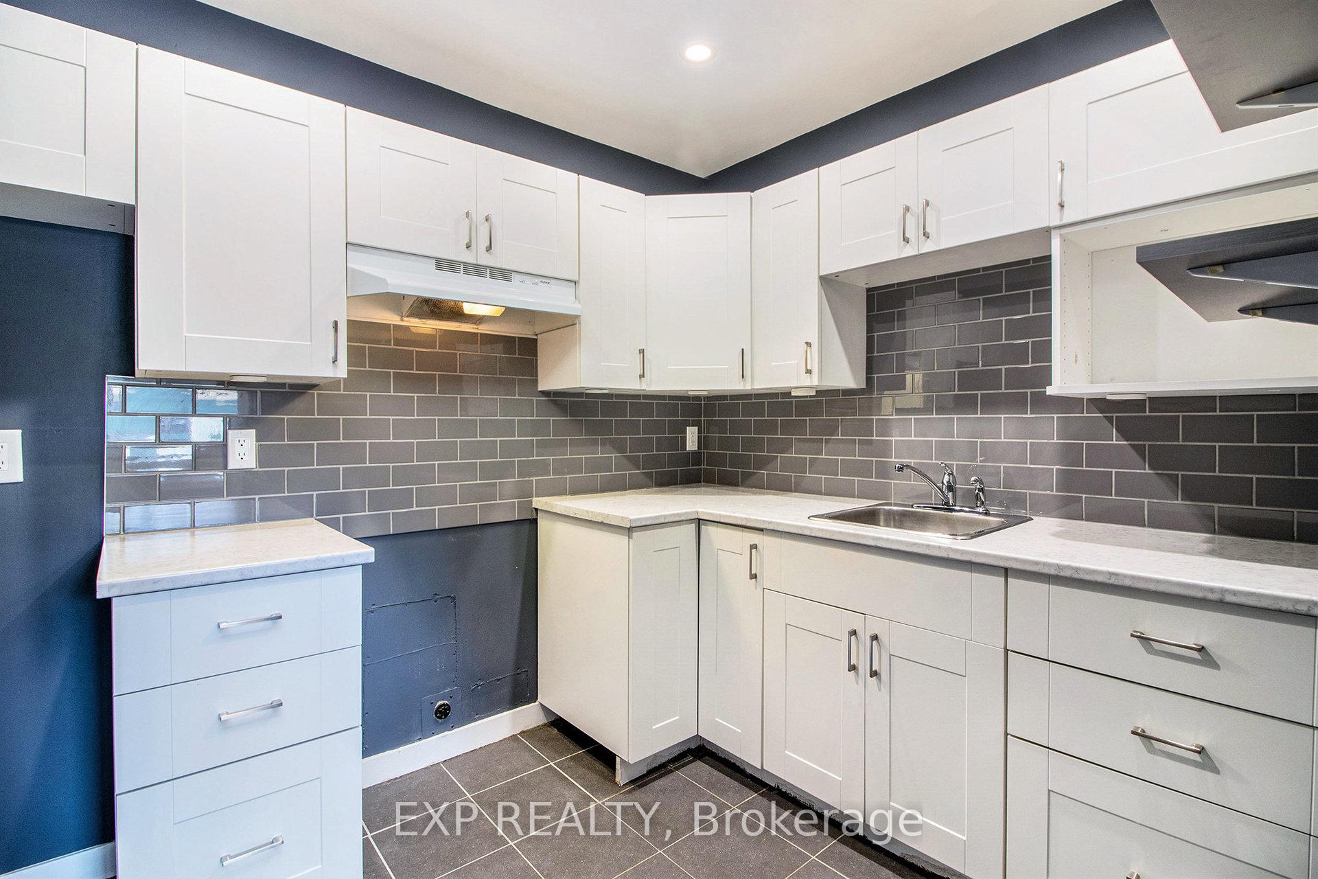 Photo 10 of 1687 Meadowbrook Road, Ottawa, Pineview — HOMEH