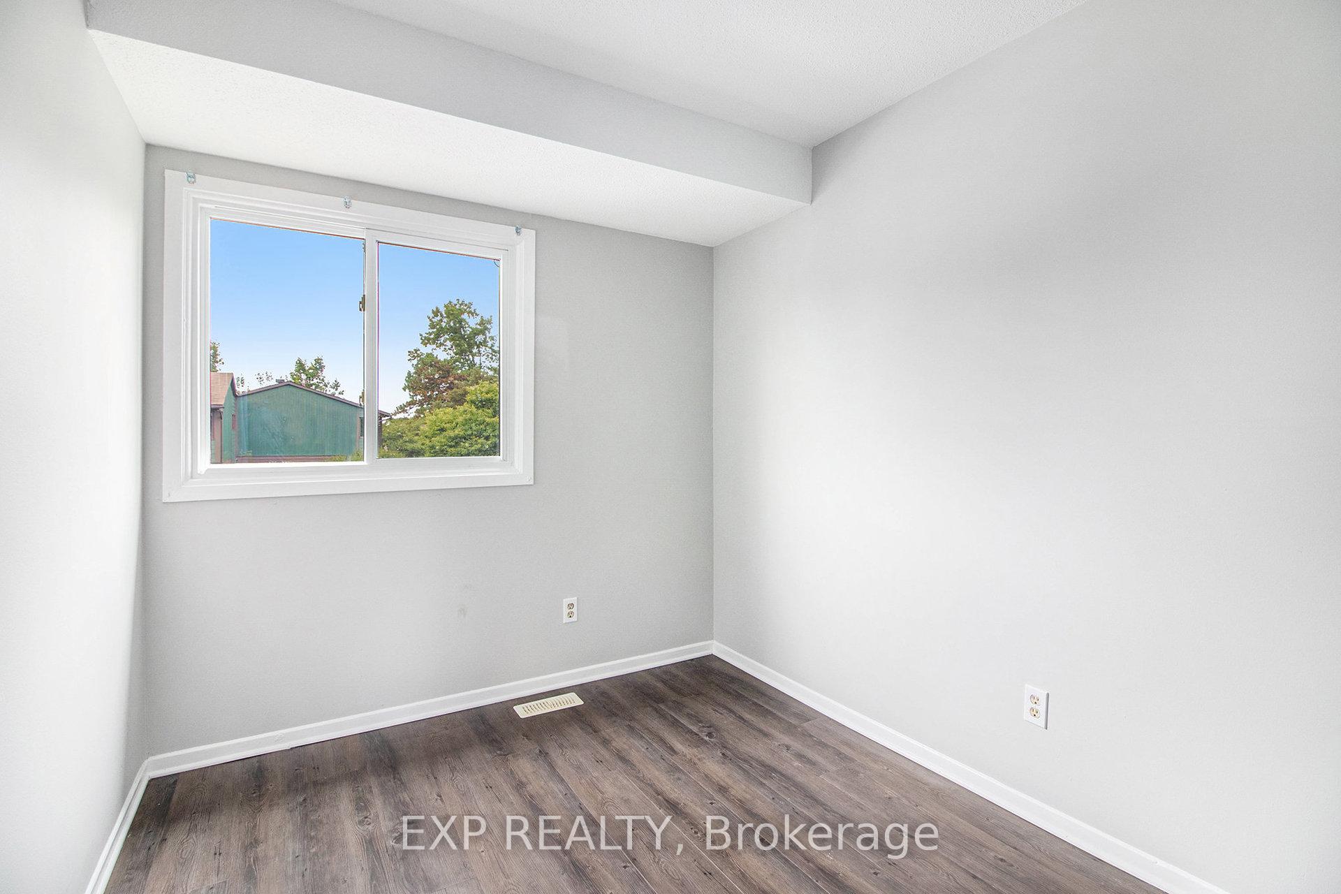 Photo 18 of 1687 Meadowbrook Road, Ottawa, Pineview — HOMEH