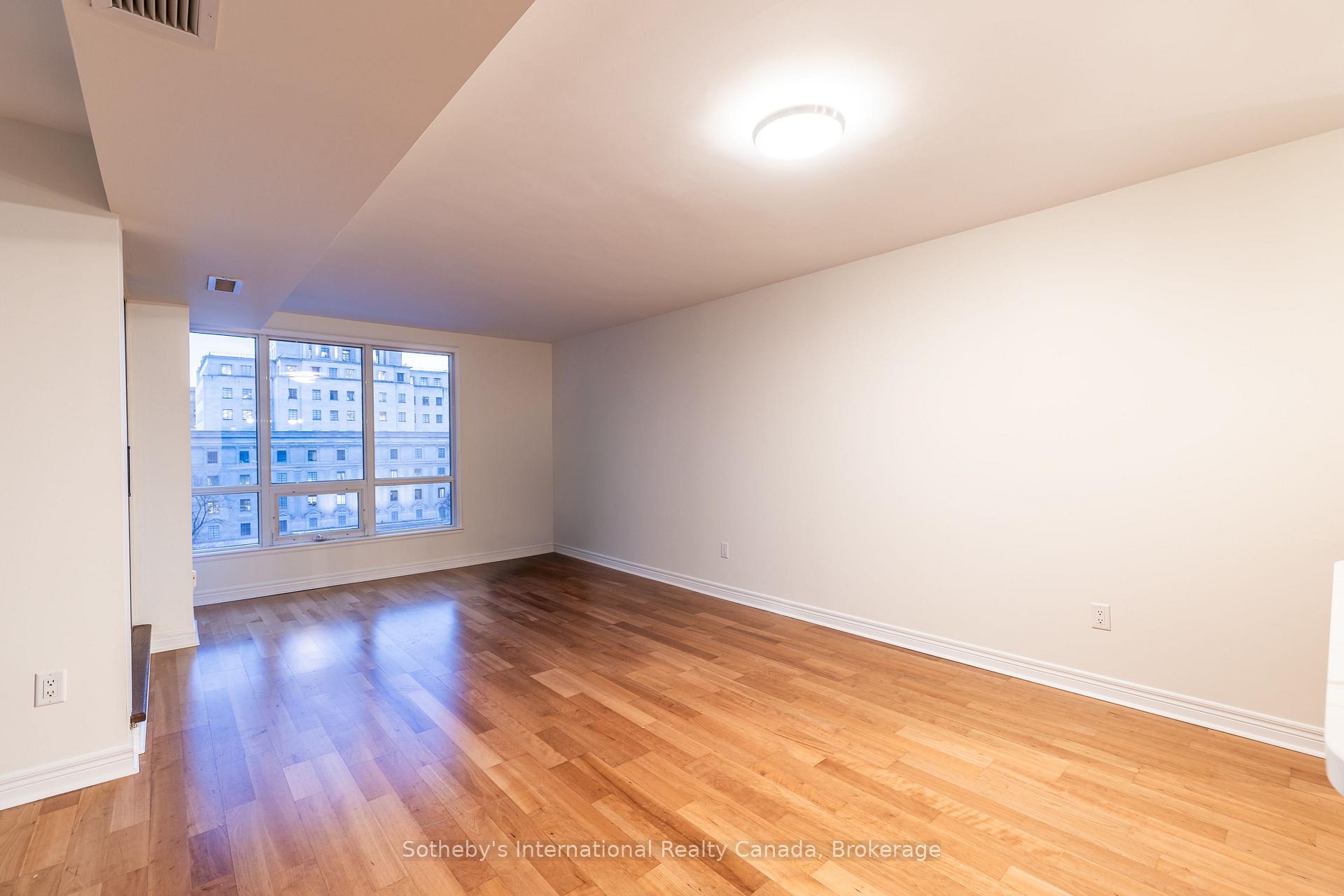 Photo 7 of Unit 901, 100 Hayden Street, Toronto, Church-Yonge Corridor — HOMEH