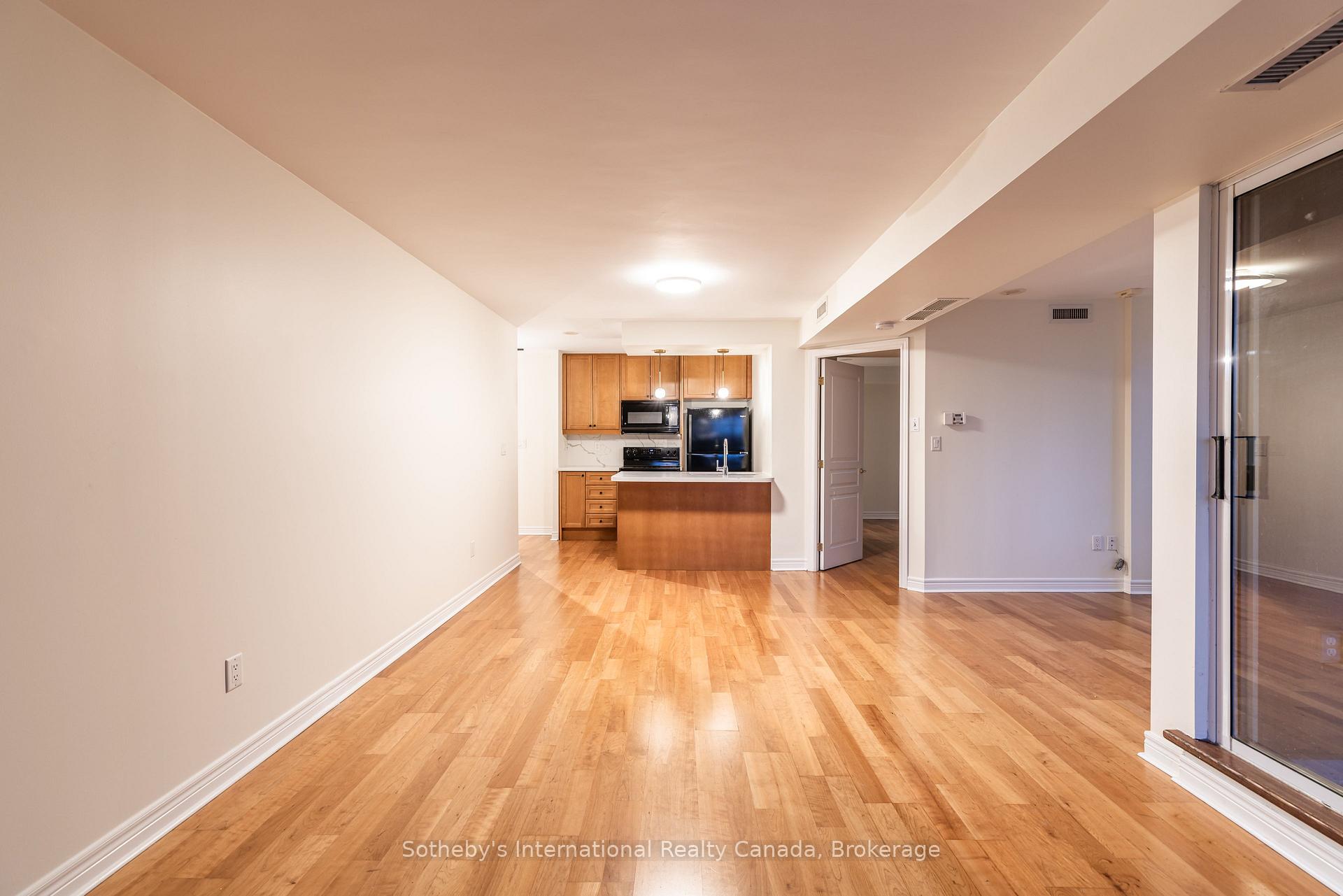 Photo 9 of Unit 901, 100 Hayden Street, Toronto, Church-Yonge Corridor — HOMEH