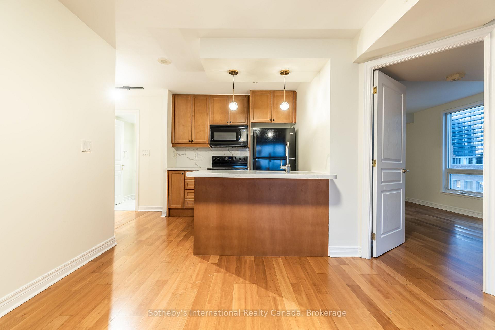 Photo 15 of Unit 901, 100 Hayden Street, Toronto, Church-Yonge Corridor — HOMEH