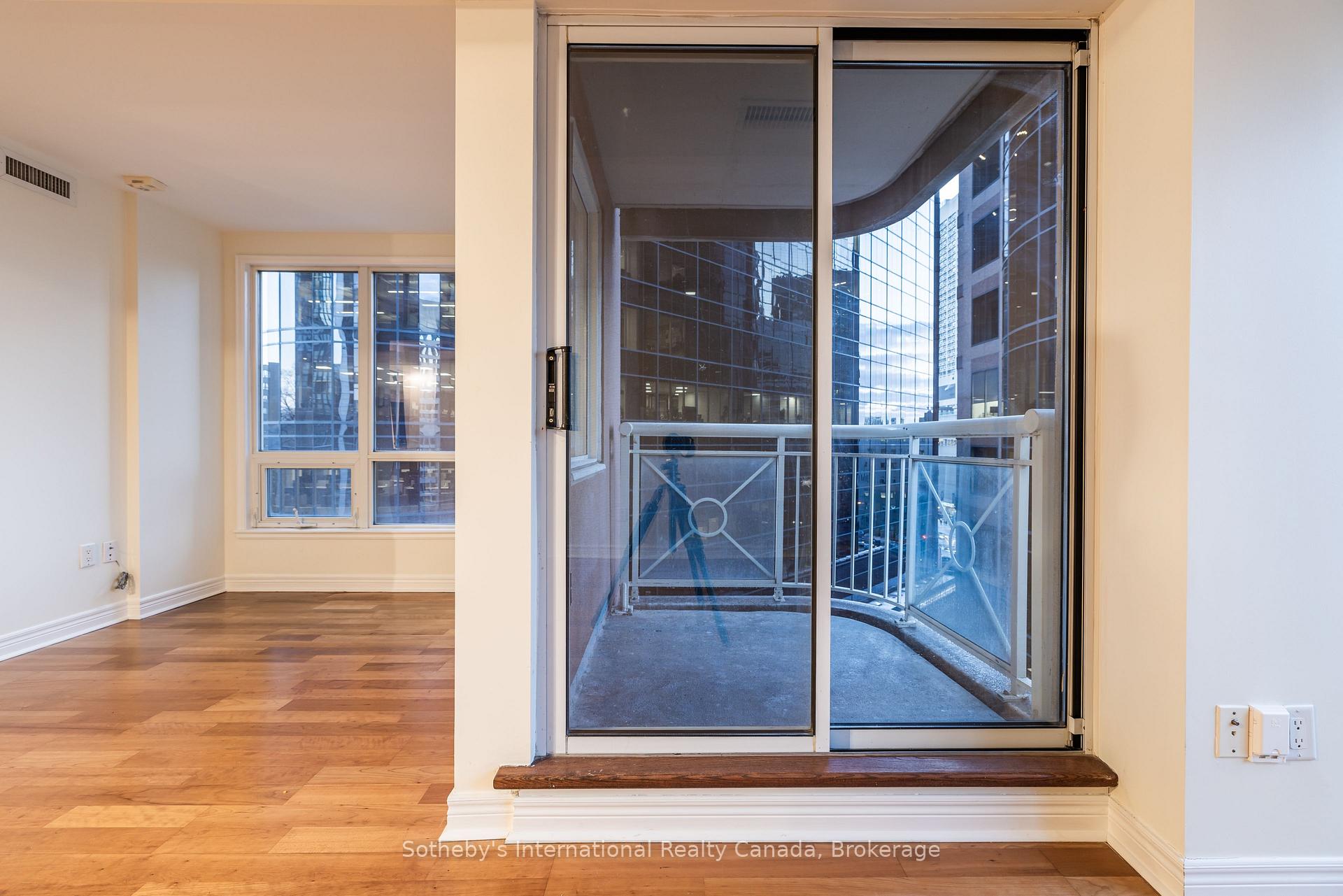 Photo 17 of Unit 901, 100 Hayden Street, Toronto, Church-Yonge Corridor — HOMEH