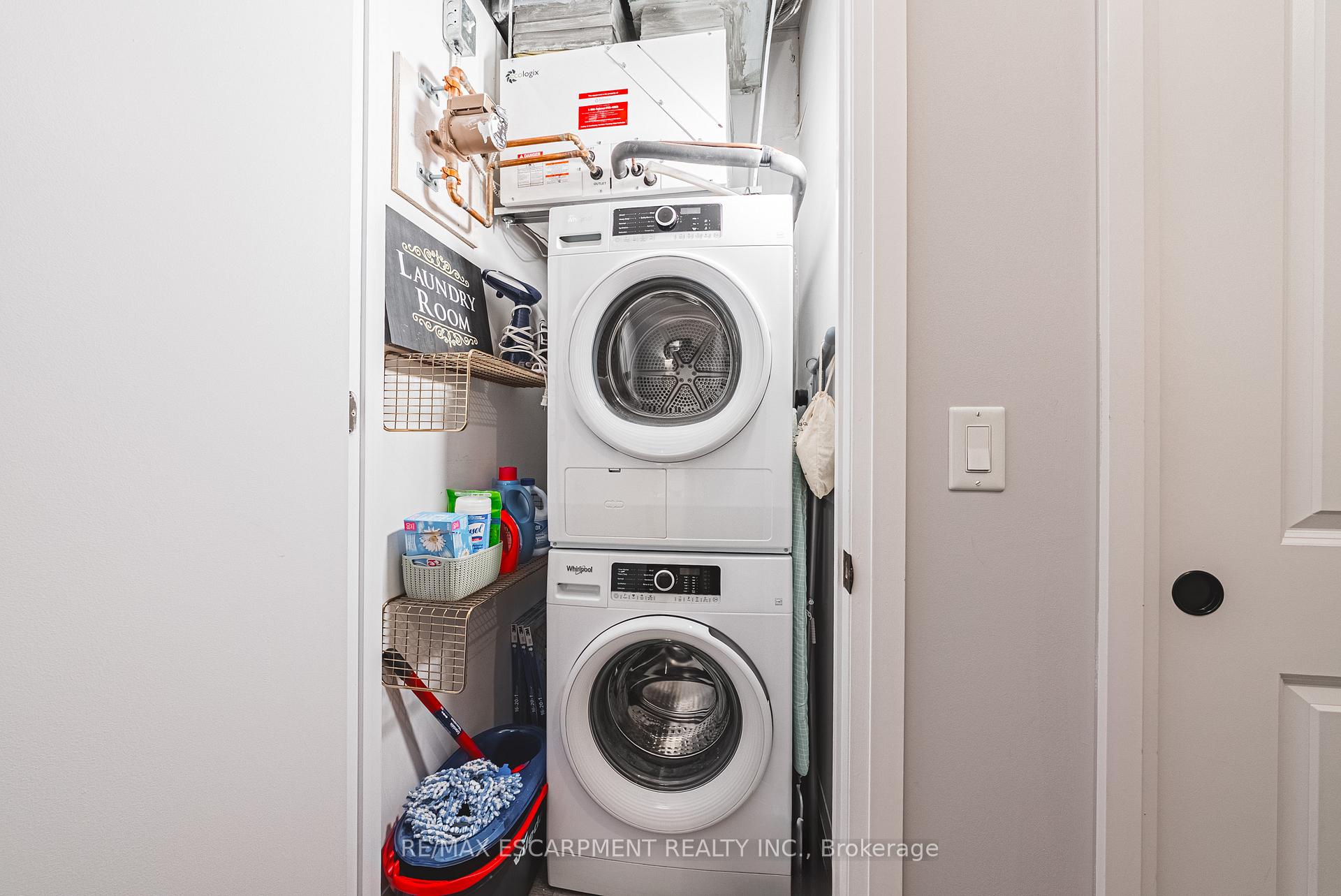 Photo 11 of Unit 312, 1 Redfern Avenue, Hamilton, Mountview — HOMEH