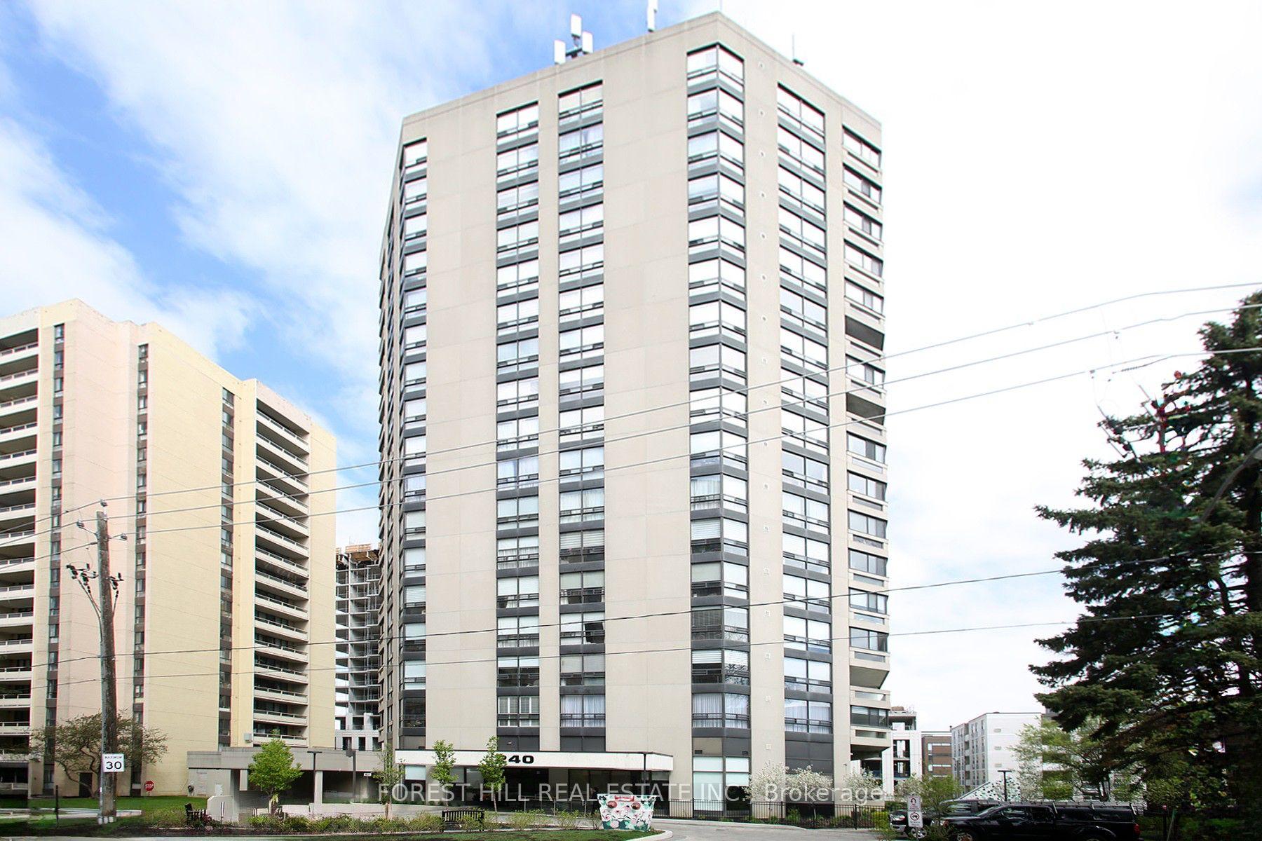Front of Unit 1601, 240 Heath Street W