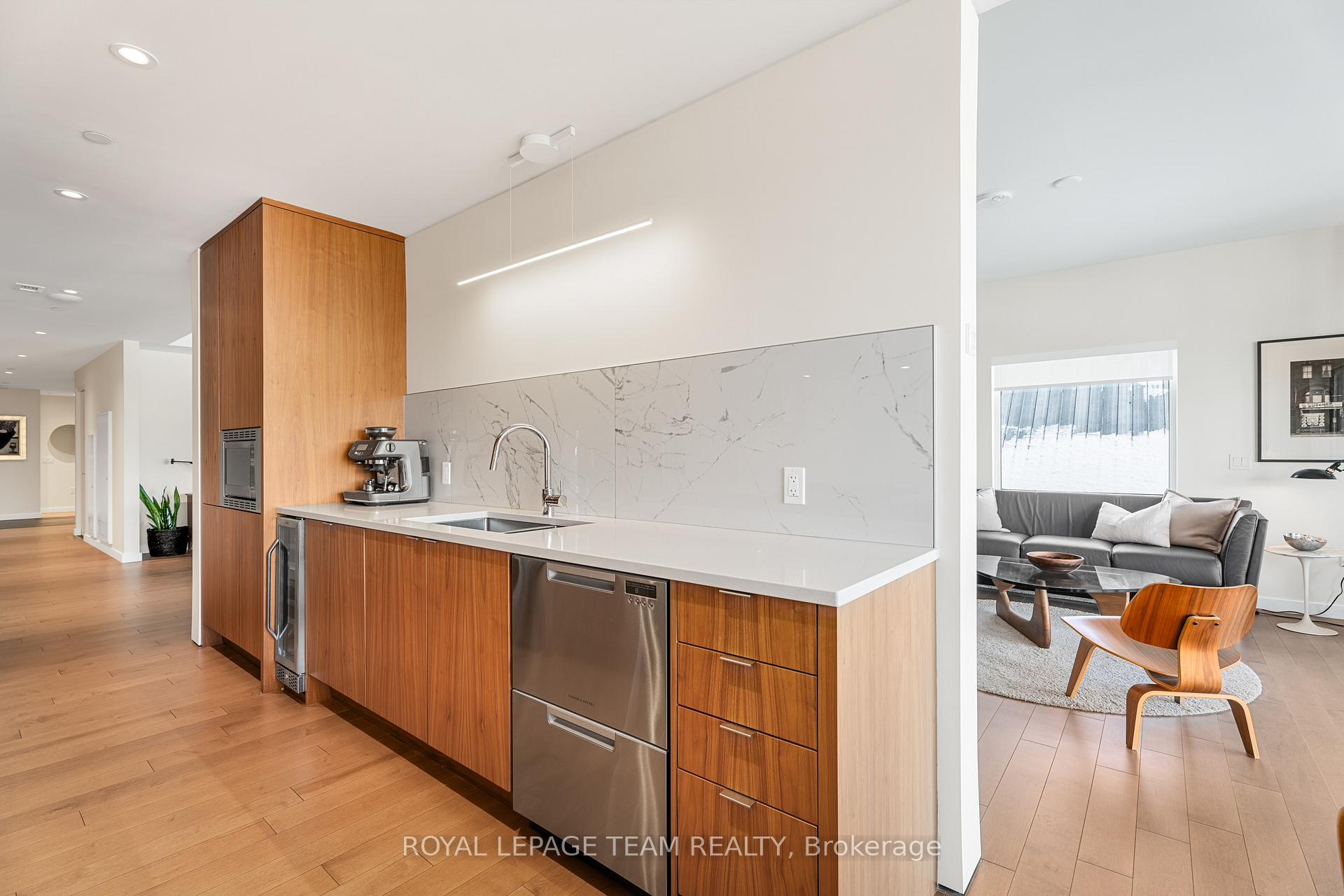 Photo 20 of Unit 504, 135 Barrette Street, Ottawa, Vanier — HOMEH