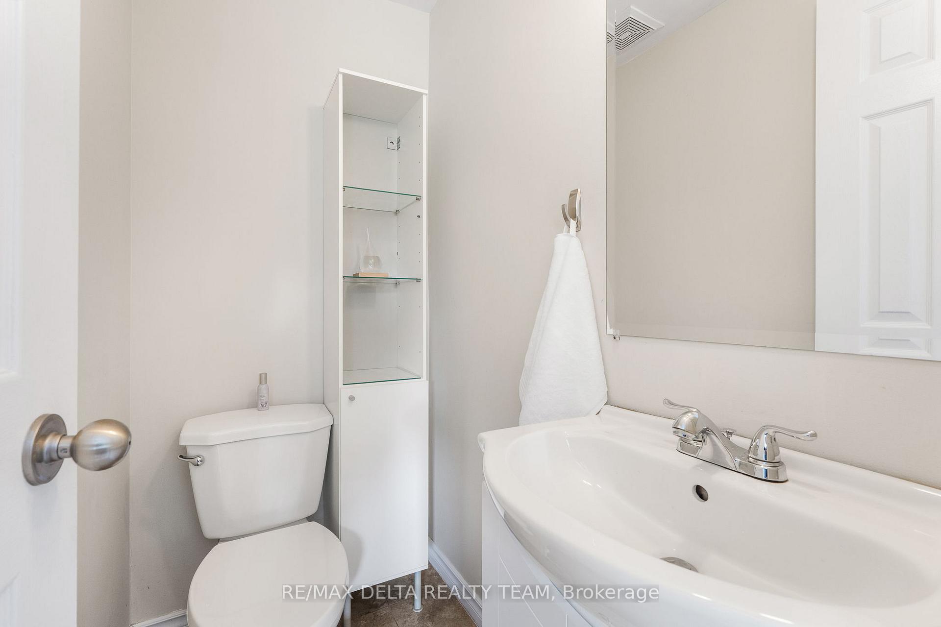 Photo 14 of Unit 20, 2000 Falkirk Crescent, Ottawa, Blackburn Hamlet (South) — HOMEH