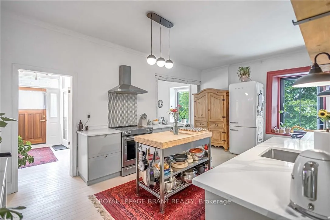 Photo 14 of 57 Main Street, Brant, Paris — HOMEH
