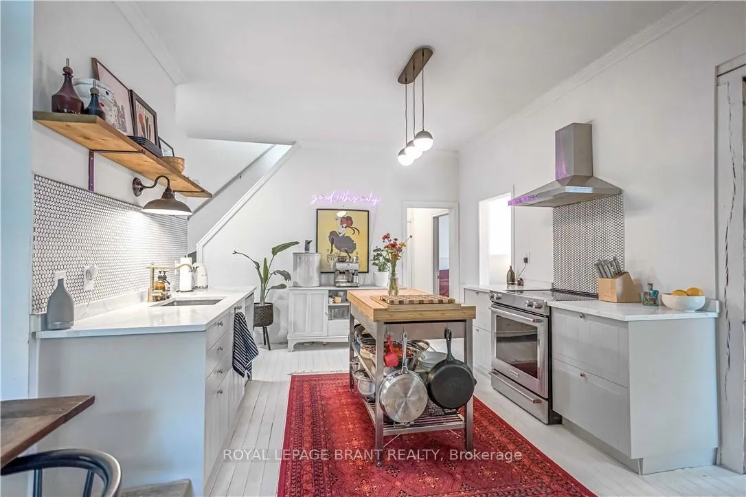 Photo 16 of 57 Main Street, Brant, Paris — HOMEH