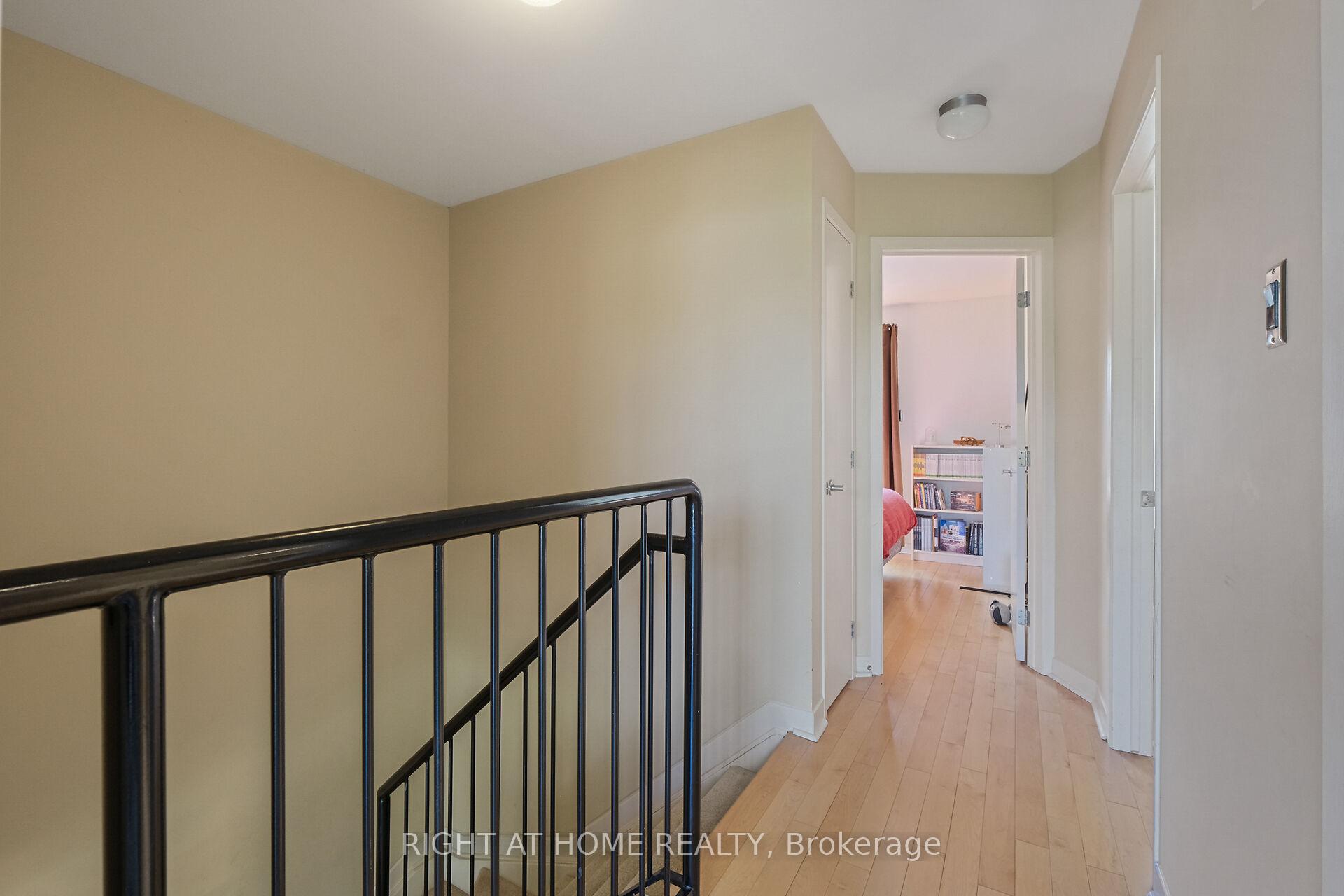 Photo 31 of 19 Tuscan Private, Ottawa, West Centre Town — HOMEH