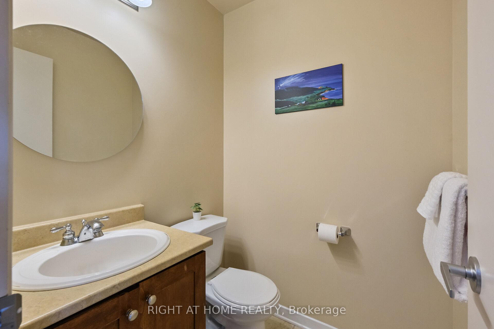 Photo 39 of 19 Tuscan Private, Ottawa, West Centre Town — HOMEH