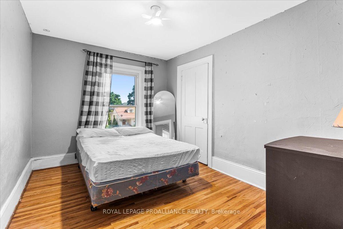 Photo 22 of 8 Olive Street, Belleville, Belleville Ward — HOMEH