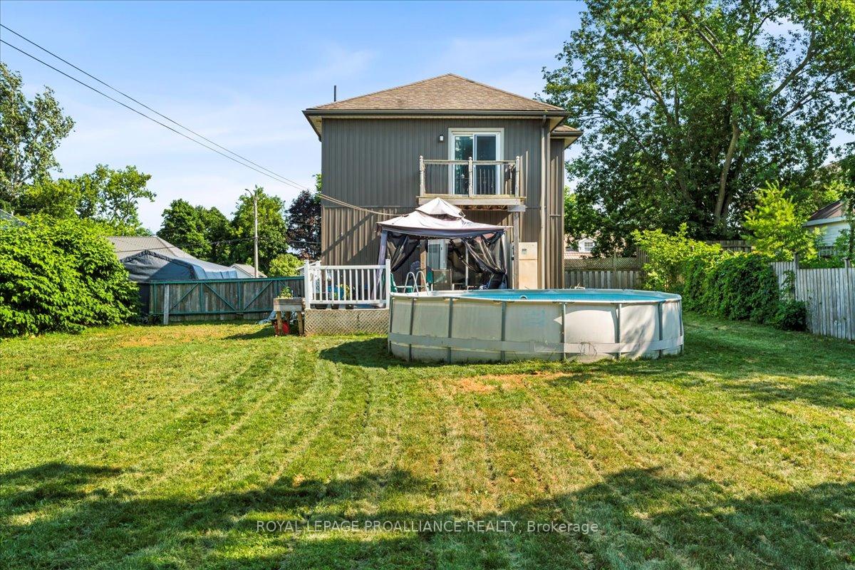 Photo 37 of 8 Olive Street, Belleville, Belleville Ward — HOMEH