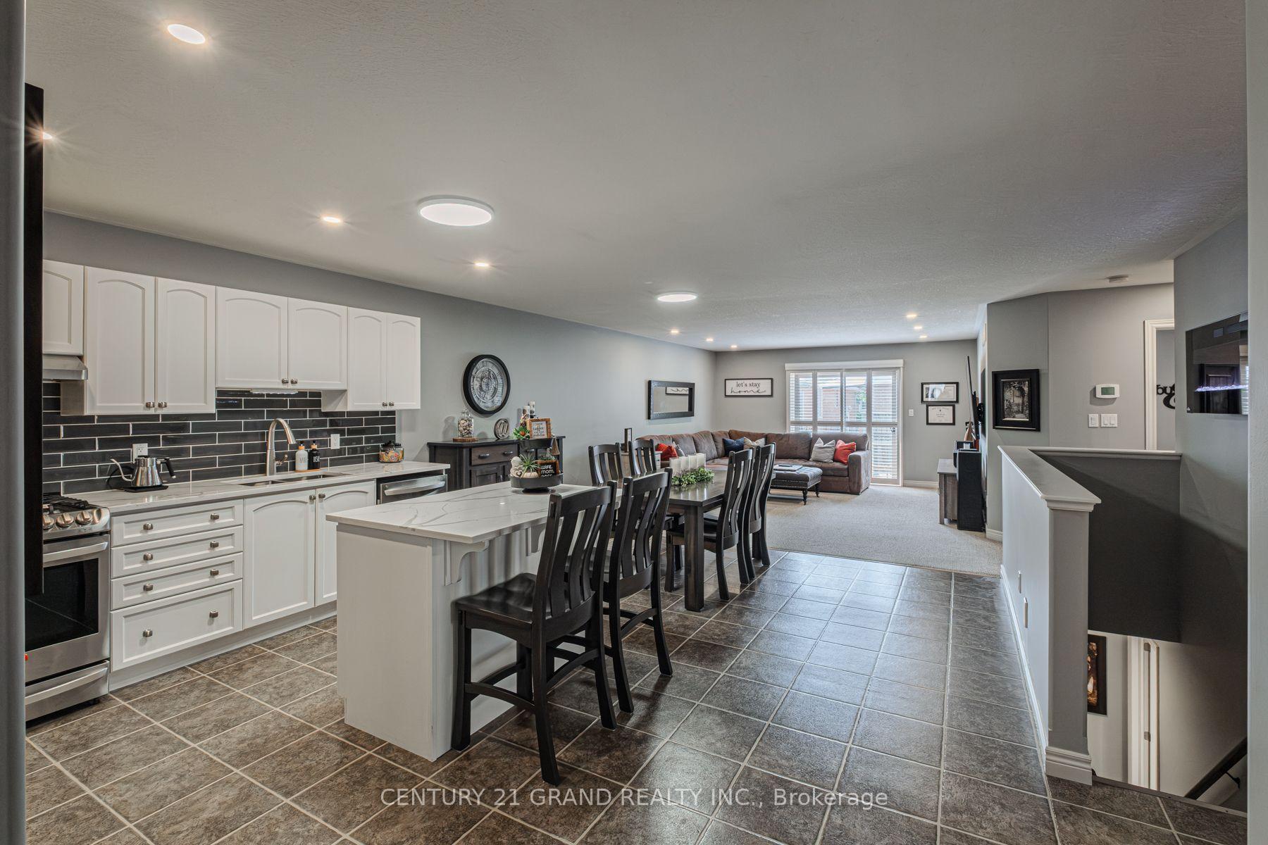 Photo 9 of Unit 16, 385 Park Road N, Brant, Brantford Twp — HOMEH