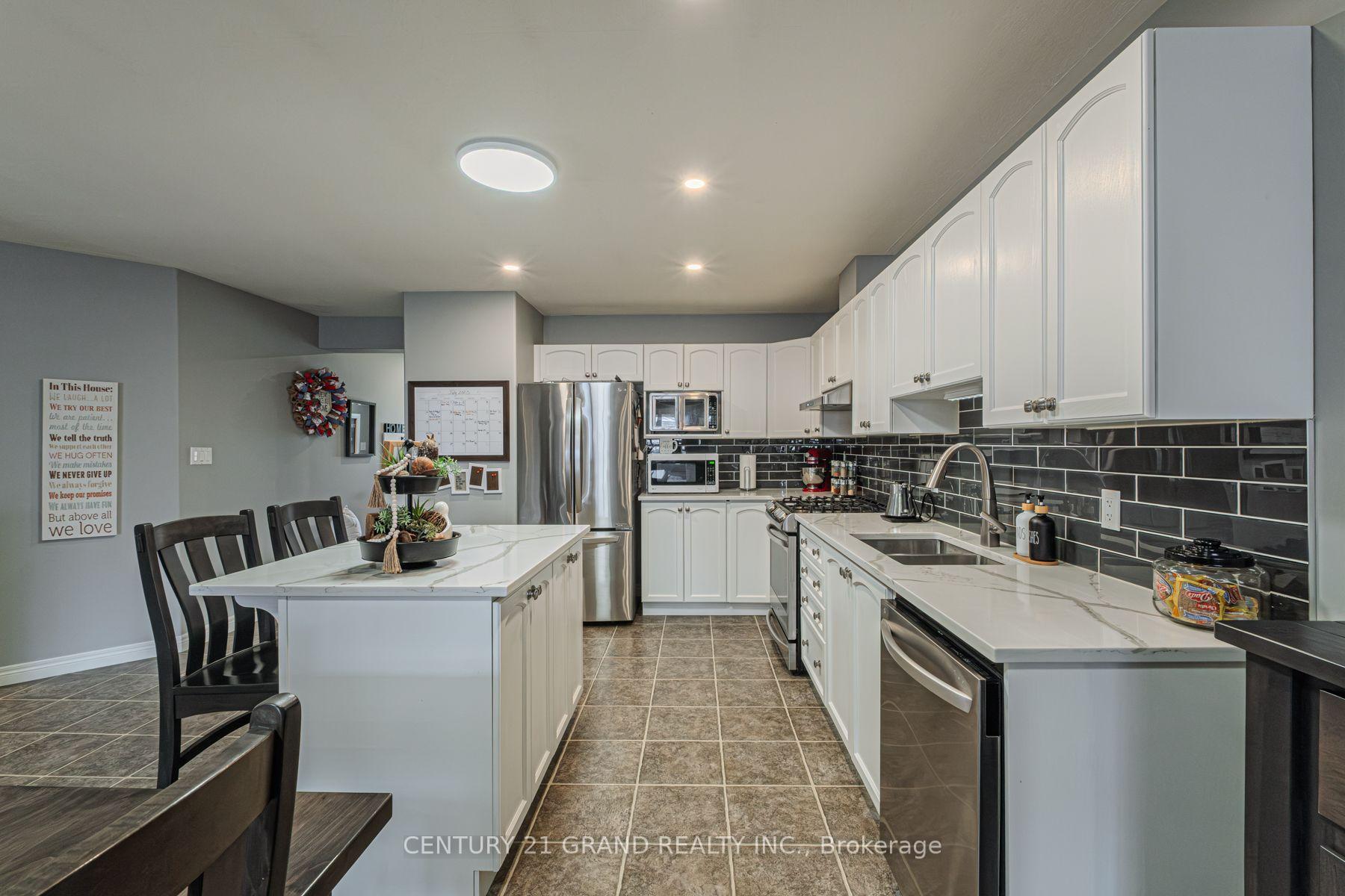 Photo 12 of Unit 16, 385 Park Road N, Brant, Brantford Twp — HOMEH