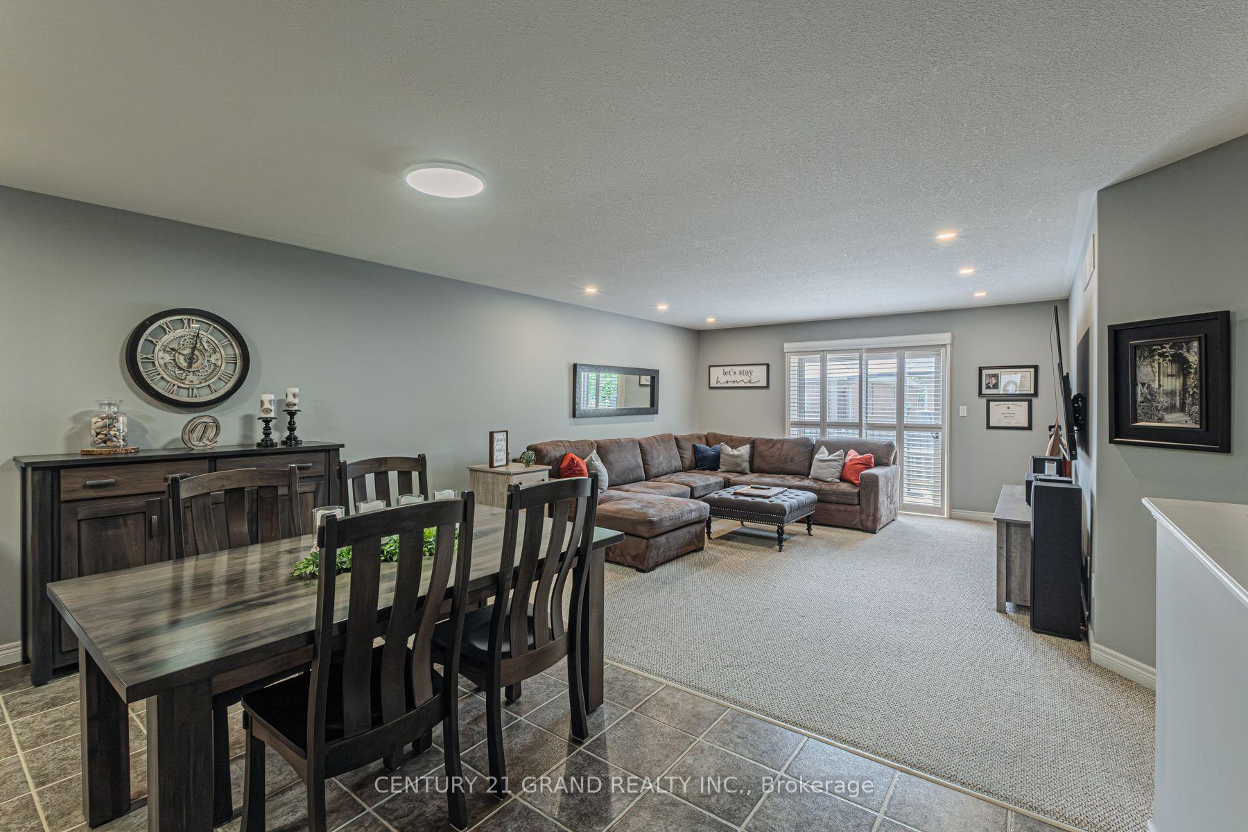Photo 14 of Unit 16, 385 Park Road N, Brant, Brantford Twp — HOMEH