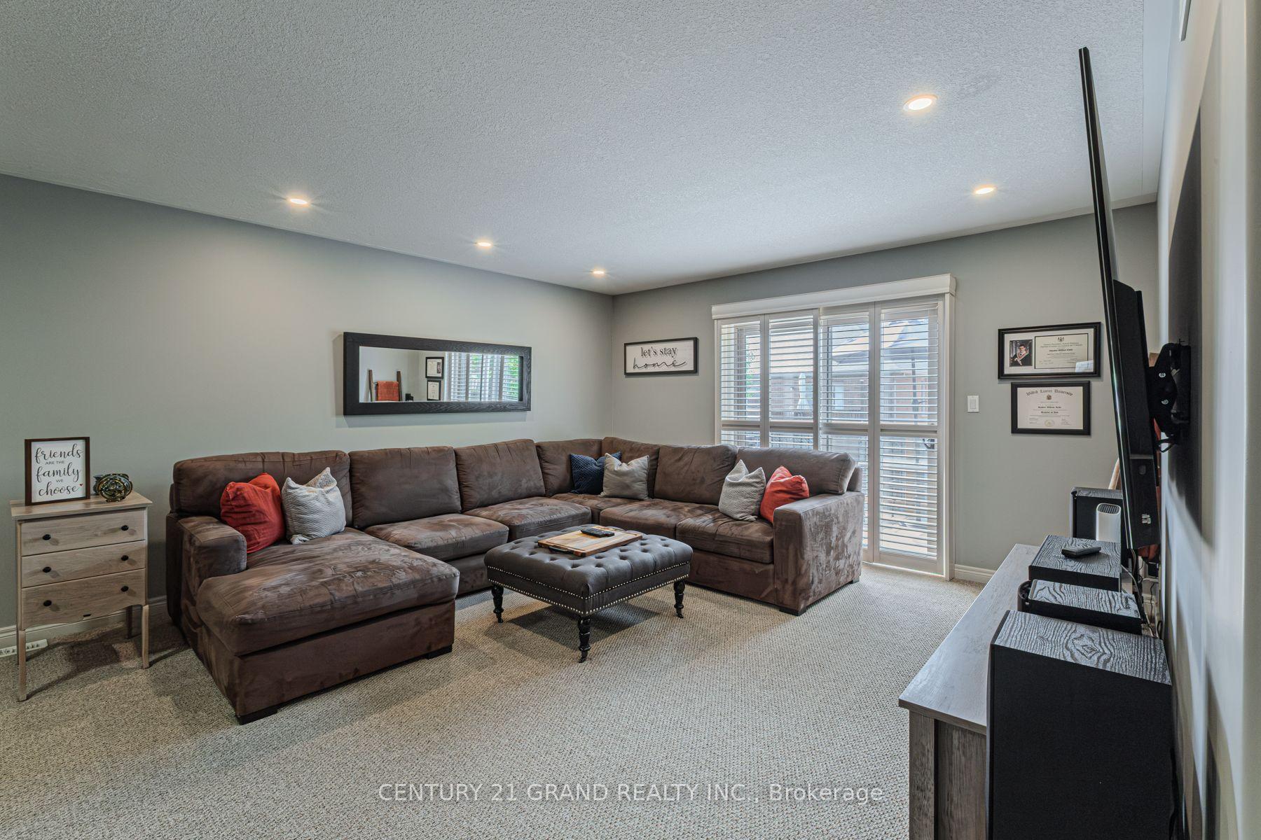 Photo 15 of Unit 16, 385 Park Road N, Brant, Brantford Twp — HOMEH