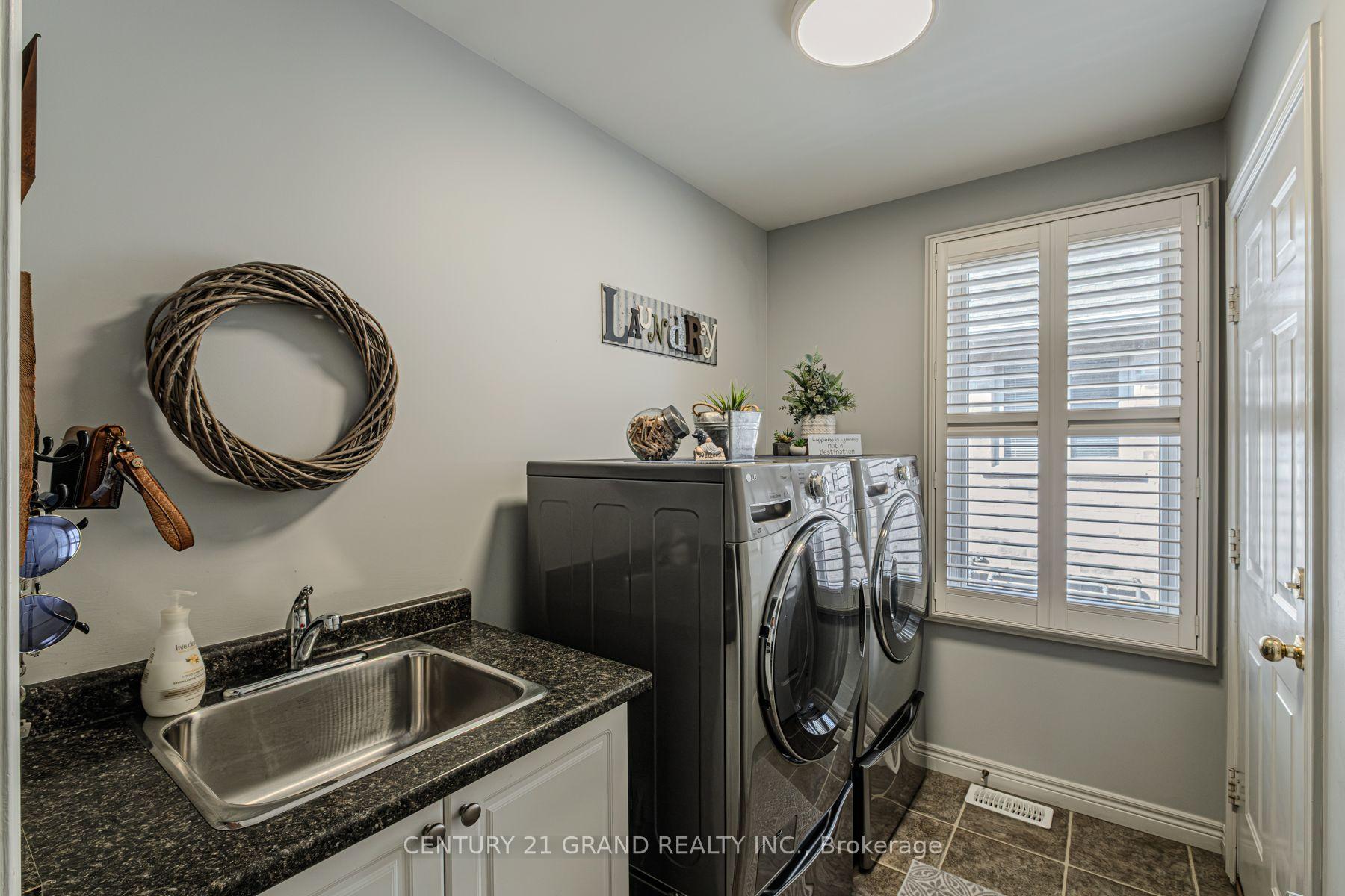Photo 24 of Unit 16, 385 Park Road N, Brant, Brantford Twp — HOMEH