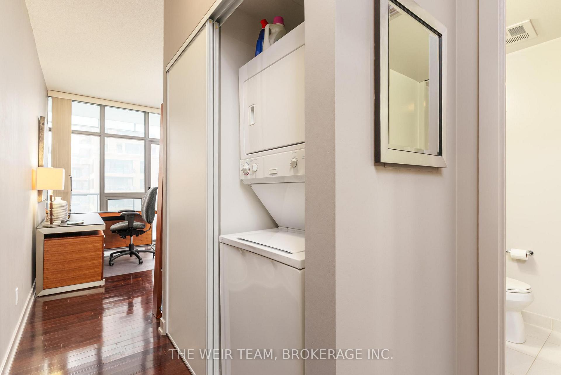 Photo 4 of Unit 1411, 33 Charles Street E, Toronto, Church-Yonge Corridor — HOMEH