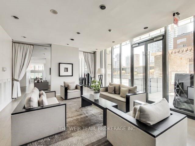 Photo 21 of Unit 1411, 33 Charles Street E, Toronto, Church-Yonge Corridor — HOMEH