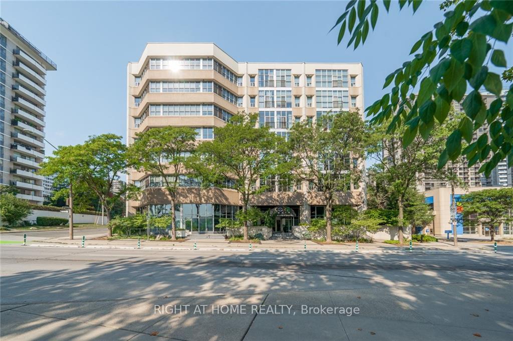 Front of Unit 312, 66 Bay Street S