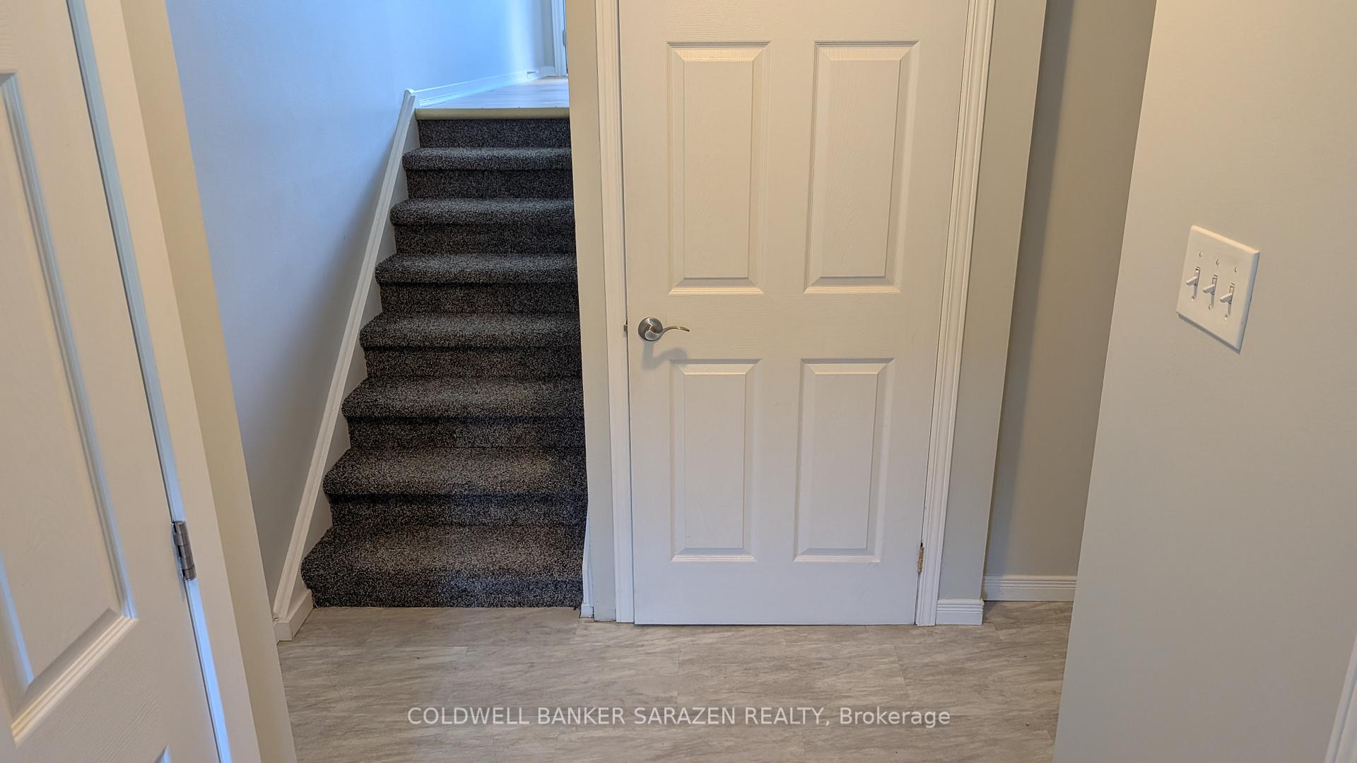 Photo 3 of Unit 73, 4636 Cosmic Place, Ottawa, Pineview — HOMEH