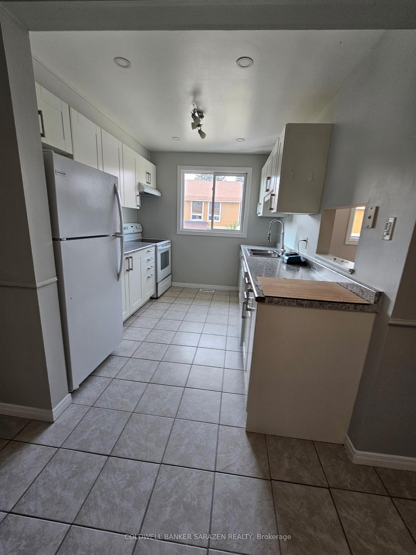 Photo 7 of Unit 73, 4636 Cosmic Place, Ottawa, Pineview — HOMEH