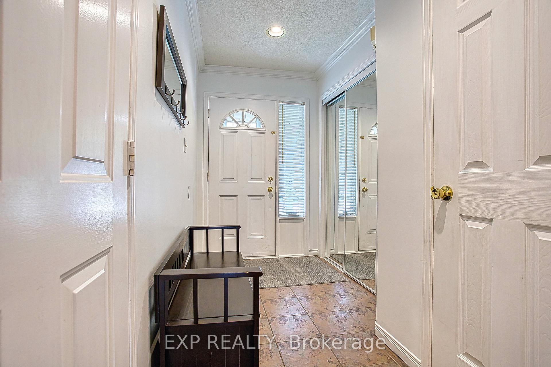 Photo 6 of Unit 9, 100 Vineberg Drive, Hamilton, Allison — HOMEH