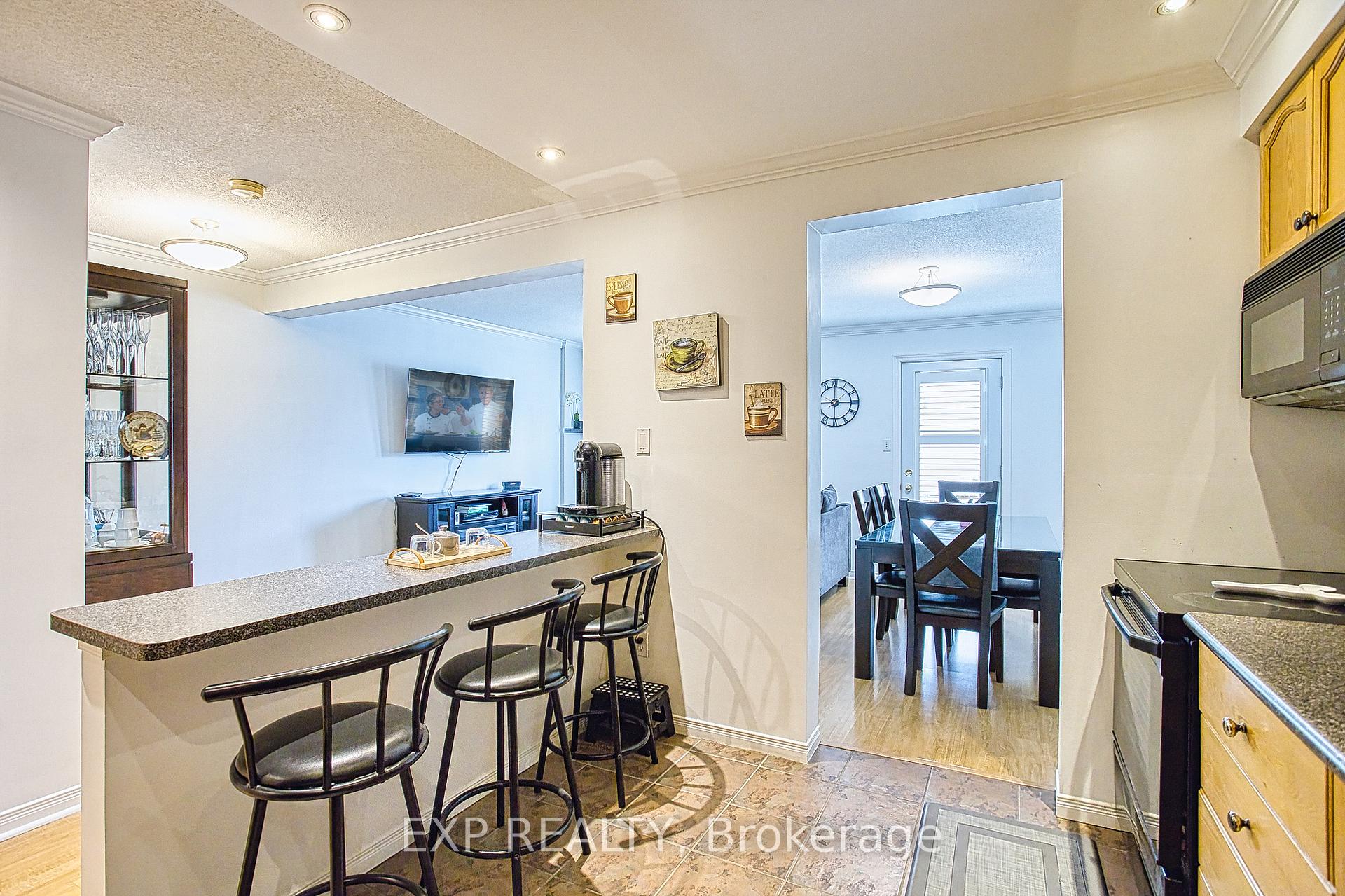 Photo 13 of Unit 9, 100 Vineberg Drive, Hamilton, Allison — HOMEH