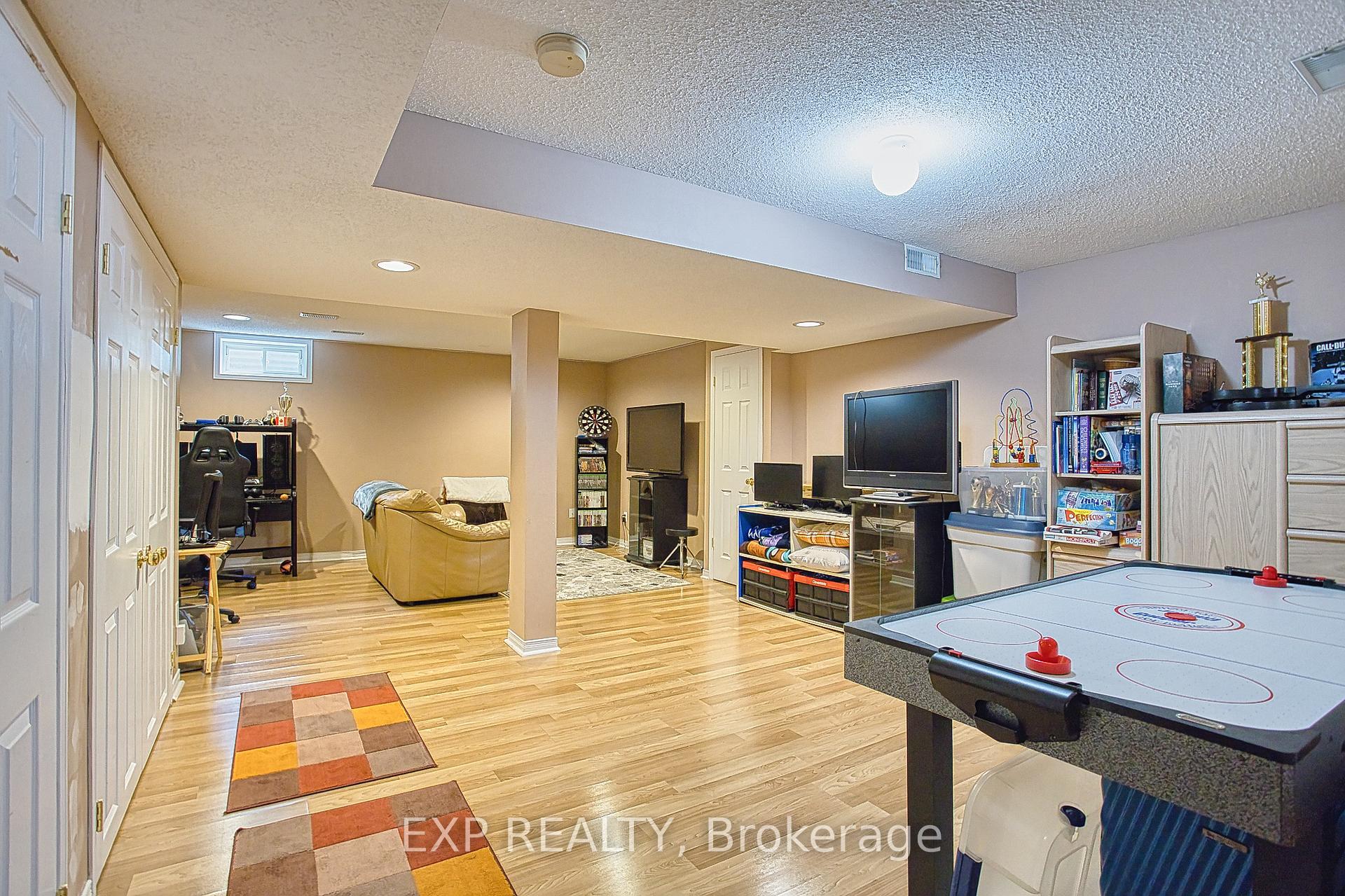 Photo 27 of Unit 9, 100 Vineberg Drive, Hamilton, Allison — HOMEH