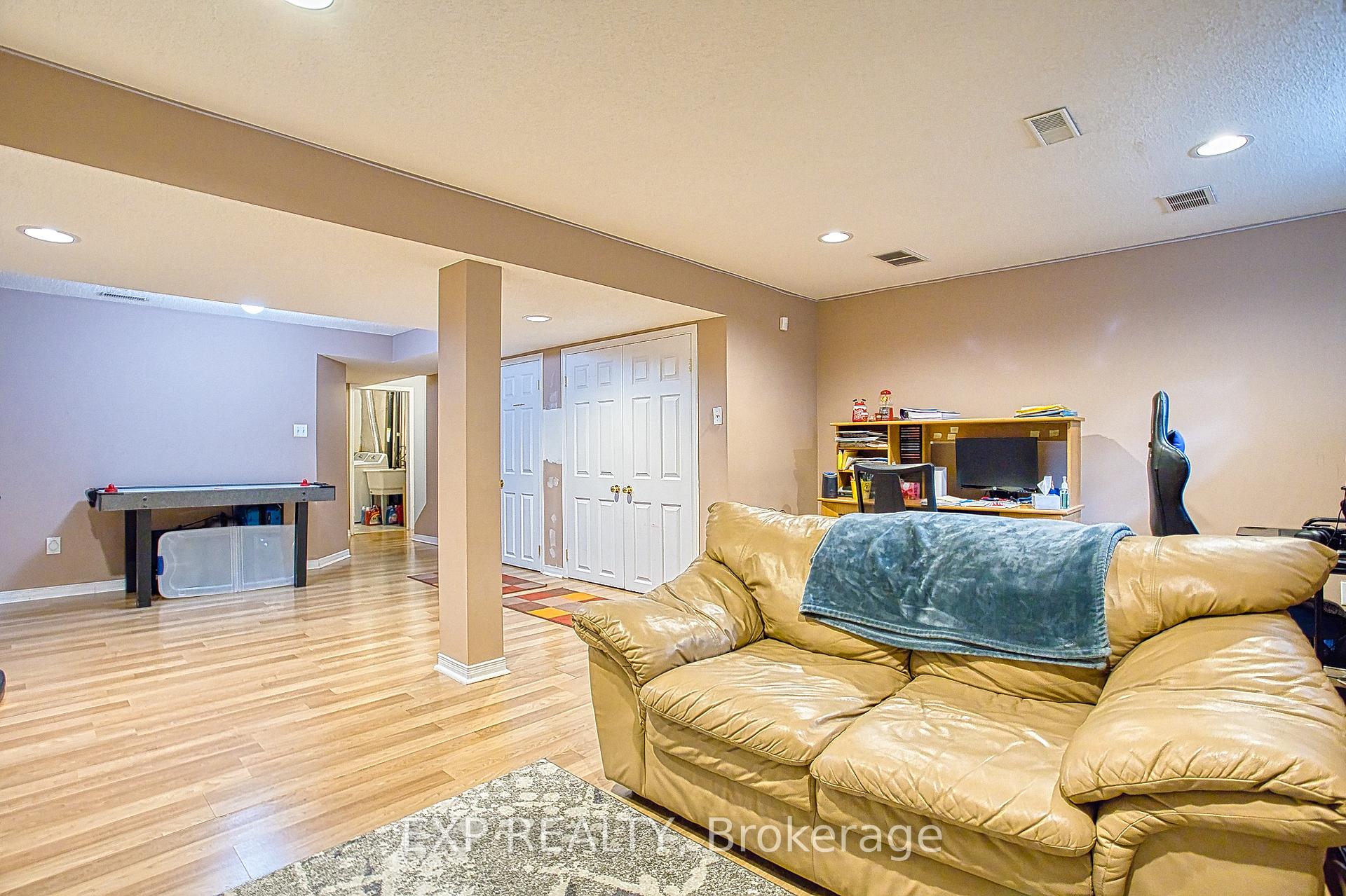 Photo 31 of Unit 9, 100 Vineberg Drive, Hamilton, Allison — HOMEH