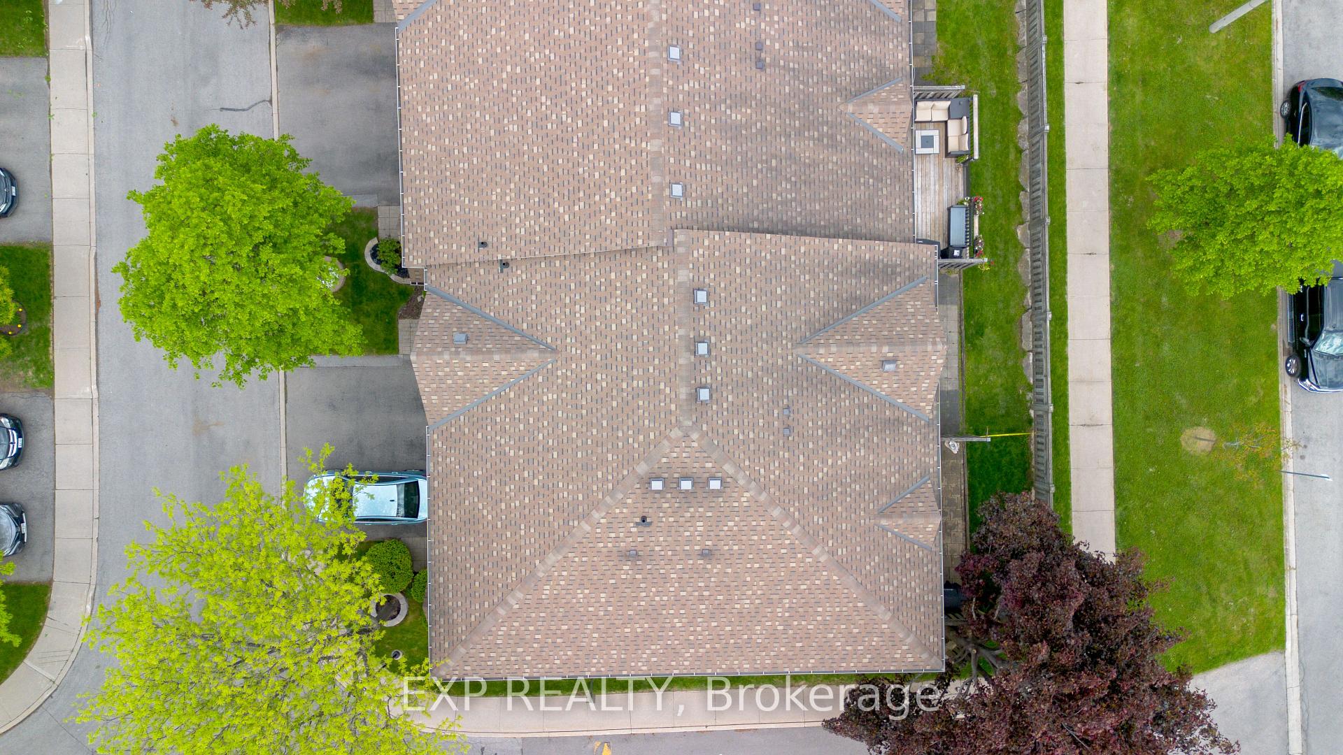 Photo 34 of Unit 9, 100 Vineberg Drive, Hamilton, Allison — HOMEH