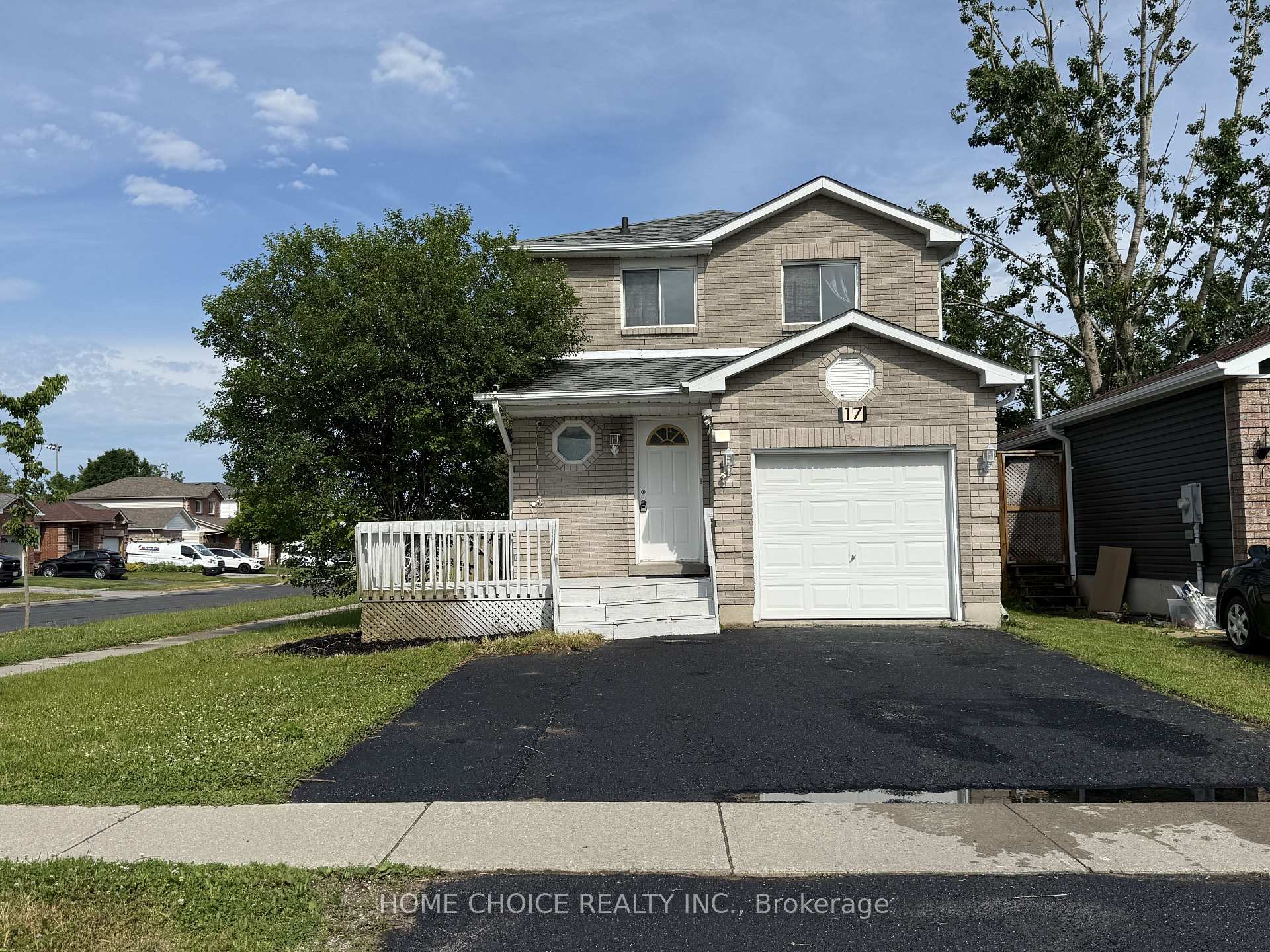 Photo 1 of 17 Orok Lane, Barrie, Grove East — HOMEH