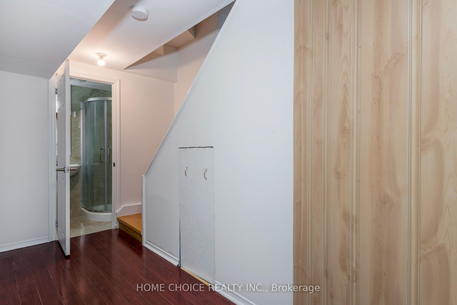 Photo 18 of 17 Orok Lane, Barrie, Grove East — HOMEH