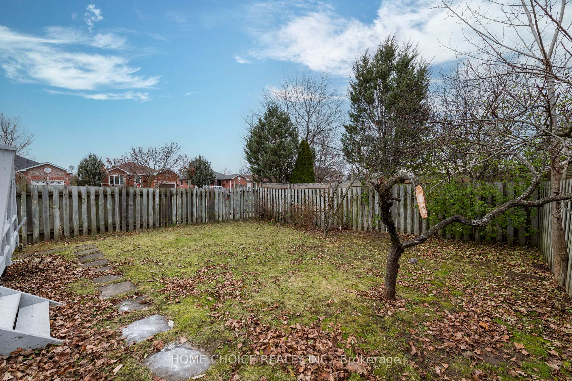 Photo 25 of 17 Orok Lane, Barrie, Grove East — HOMEH