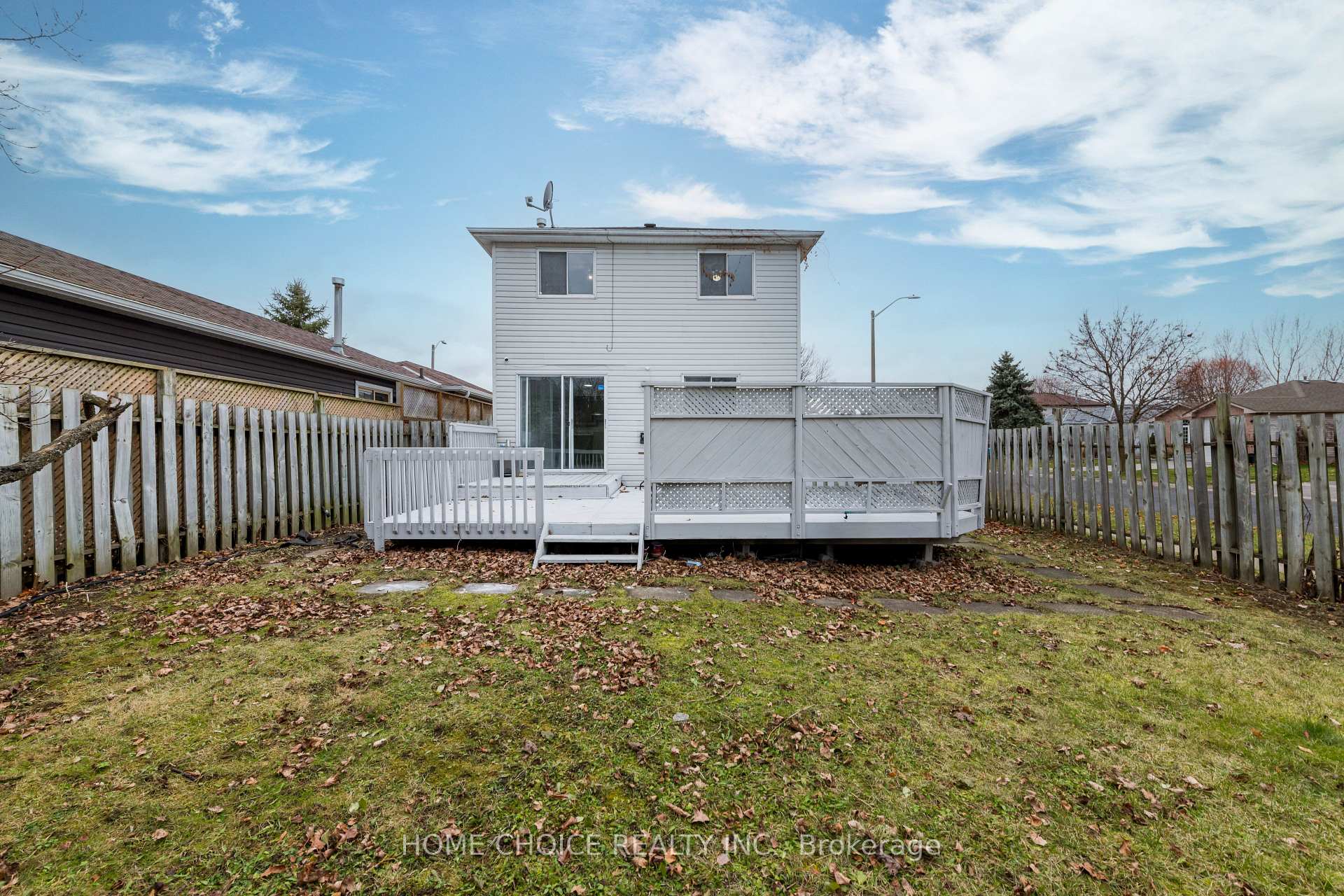 Photo 26 of 17 Orok Lane, Barrie, Grove East — HOMEH
