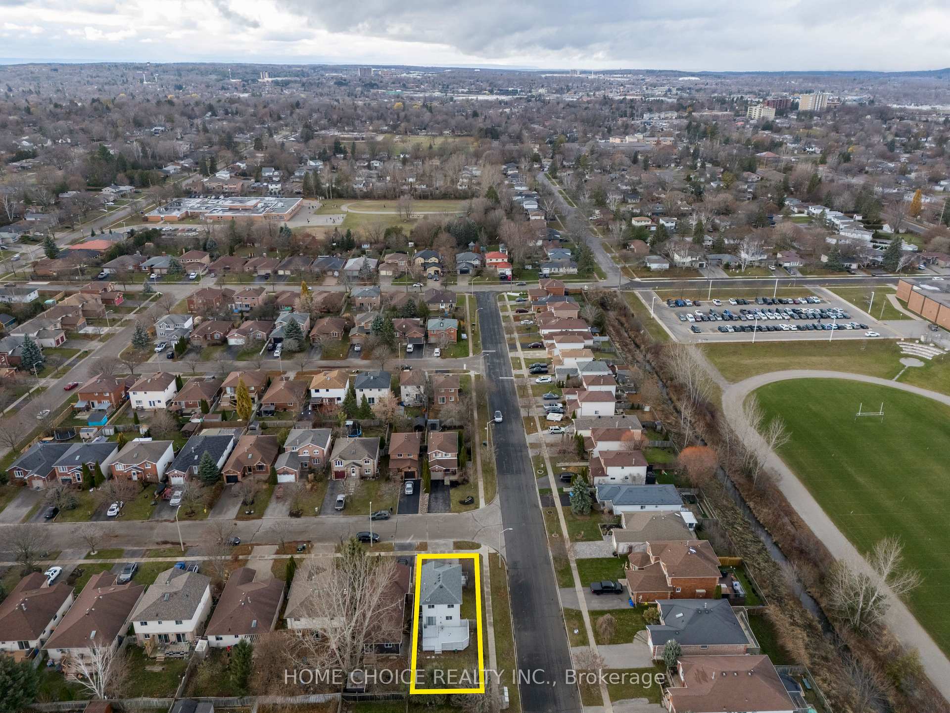 Photo 28 of 17 Orok Lane, Barrie, Grove East — HOMEH