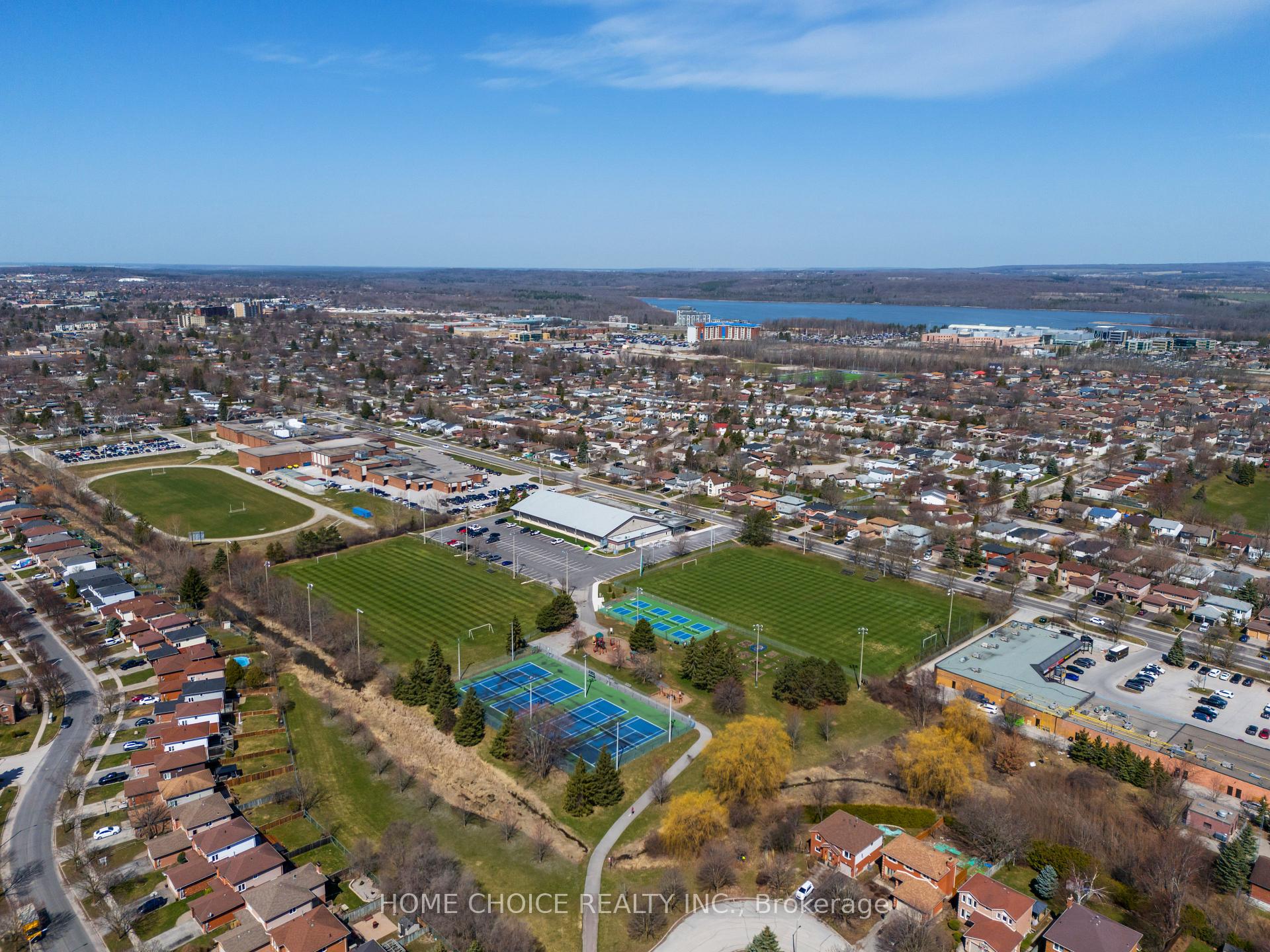 Photo 31 of 17 Orok Lane, Barrie, Grove East — HOMEH