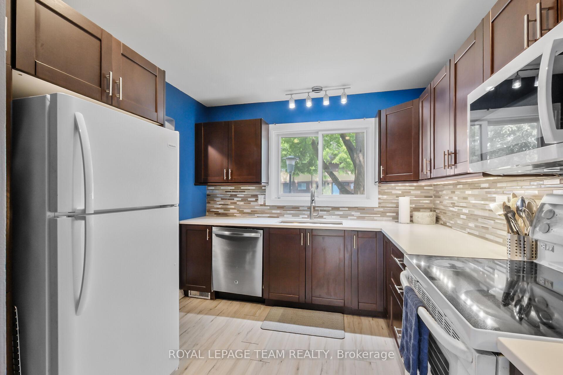 Photo 9 of Unit C, 65 Foxfield Drive, Ottawa, Barrhaven - Knollsbrook — HOMEH