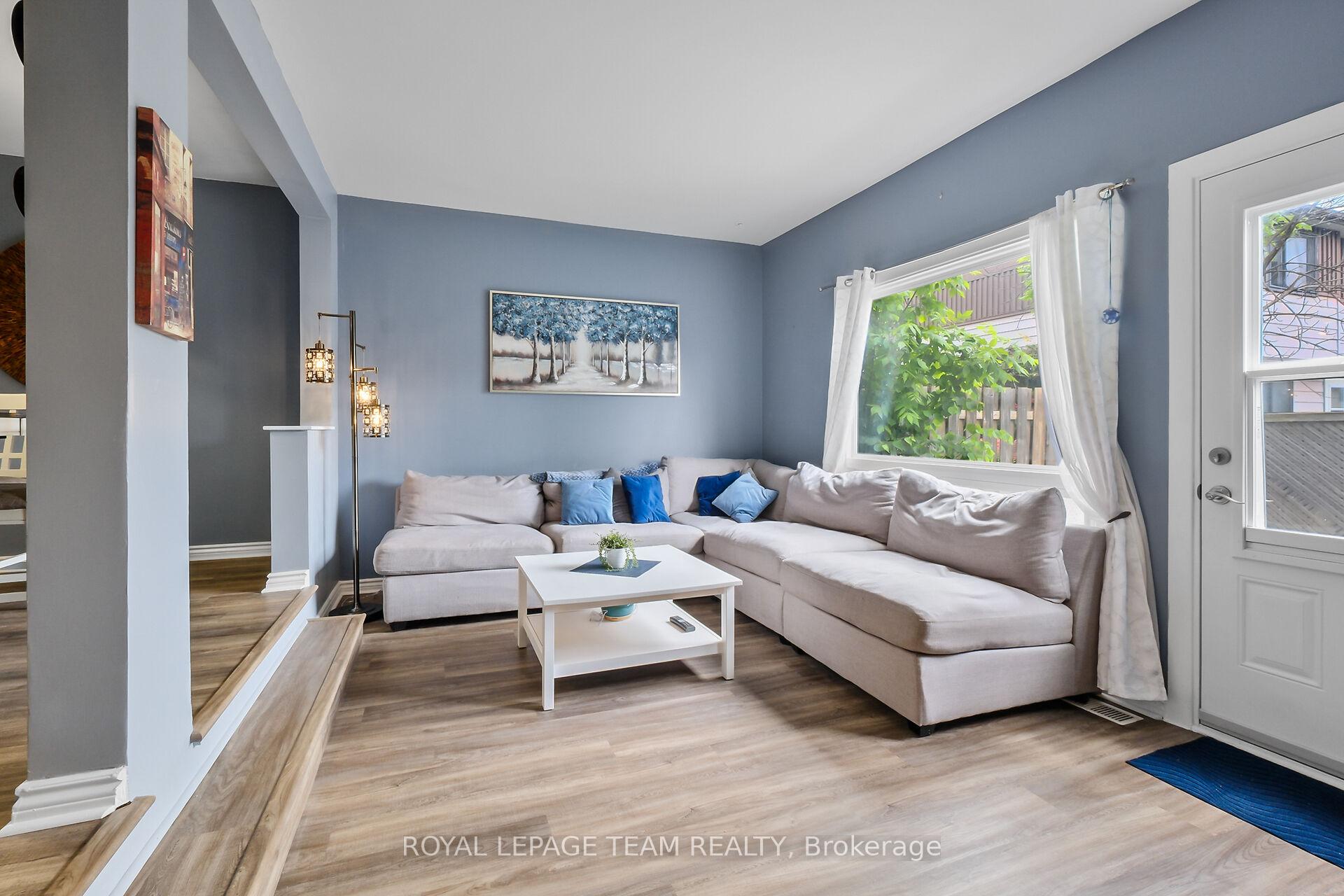 Photo 15 of Unit C, 65 Foxfield Drive, Ottawa, Barrhaven - Knollsbrook — HOMEH