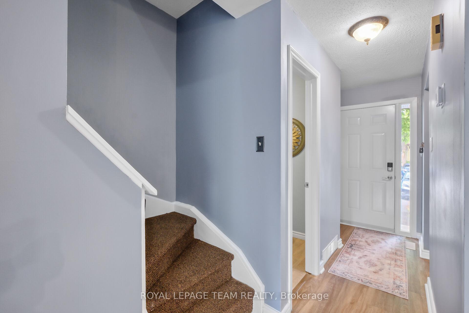 Photo 18 of Unit C, 65 Foxfield Drive, Ottawa, Barrhaven - Knollsbrook — HOMEH