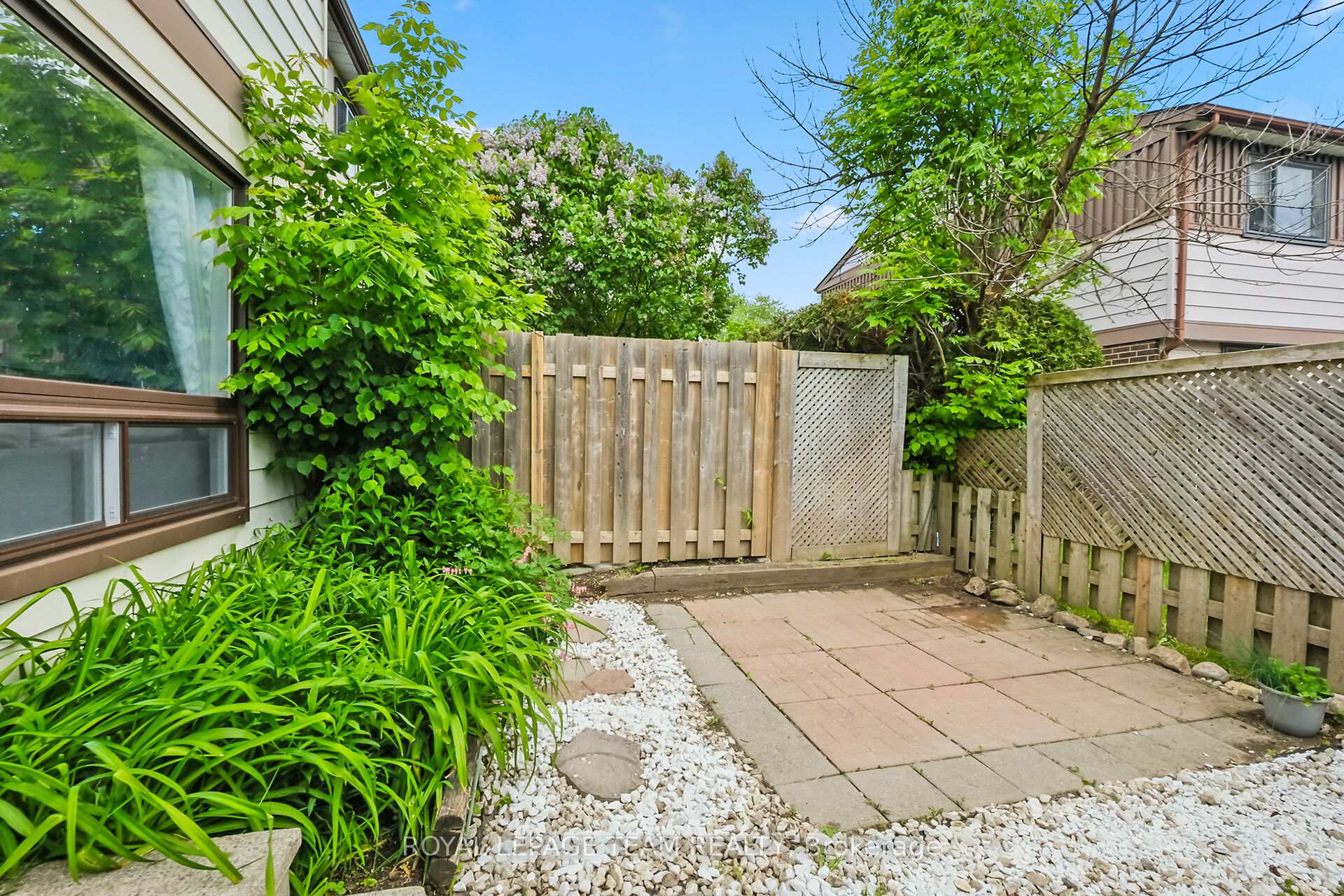 Photo 37 of Unit C, 65 Foxfield Drive, Ottawa, Barrhaven - Knollsbrook — HOMEH