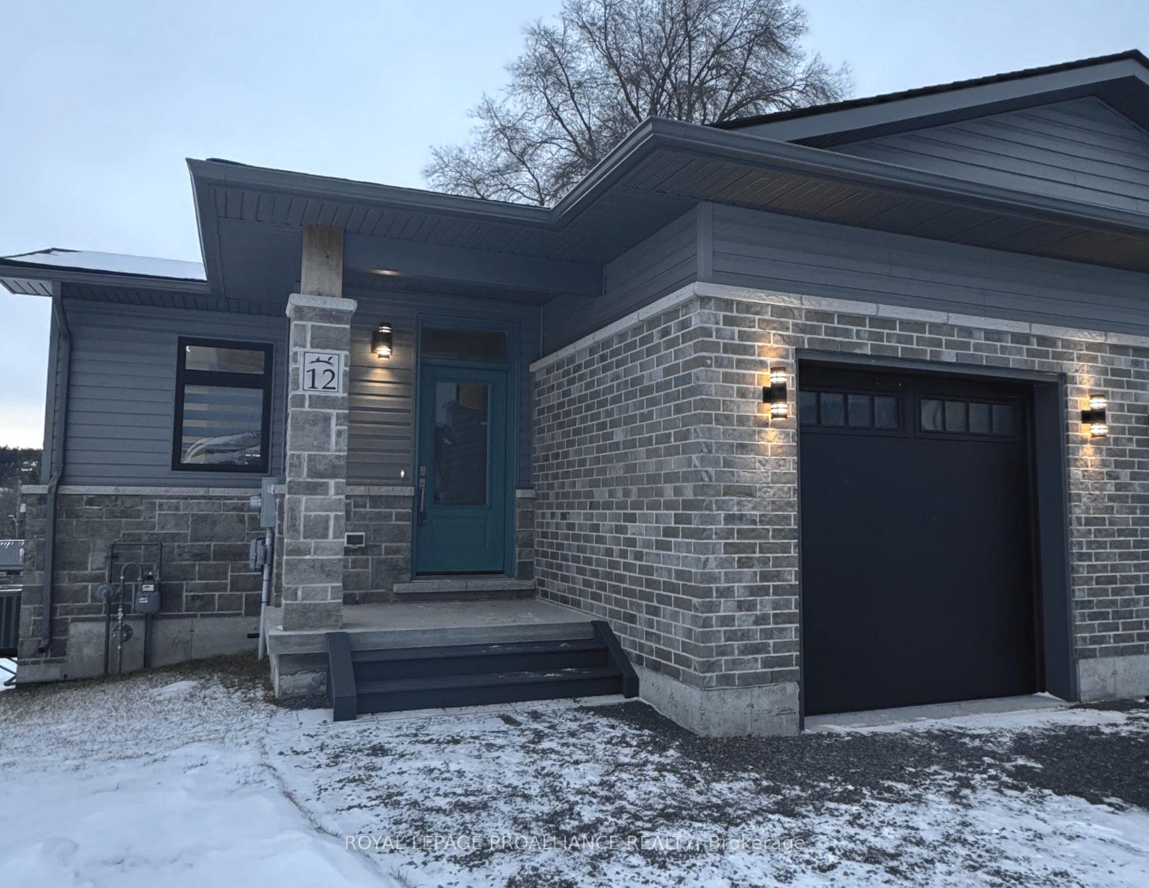 Front of 12 Prairie Run Road