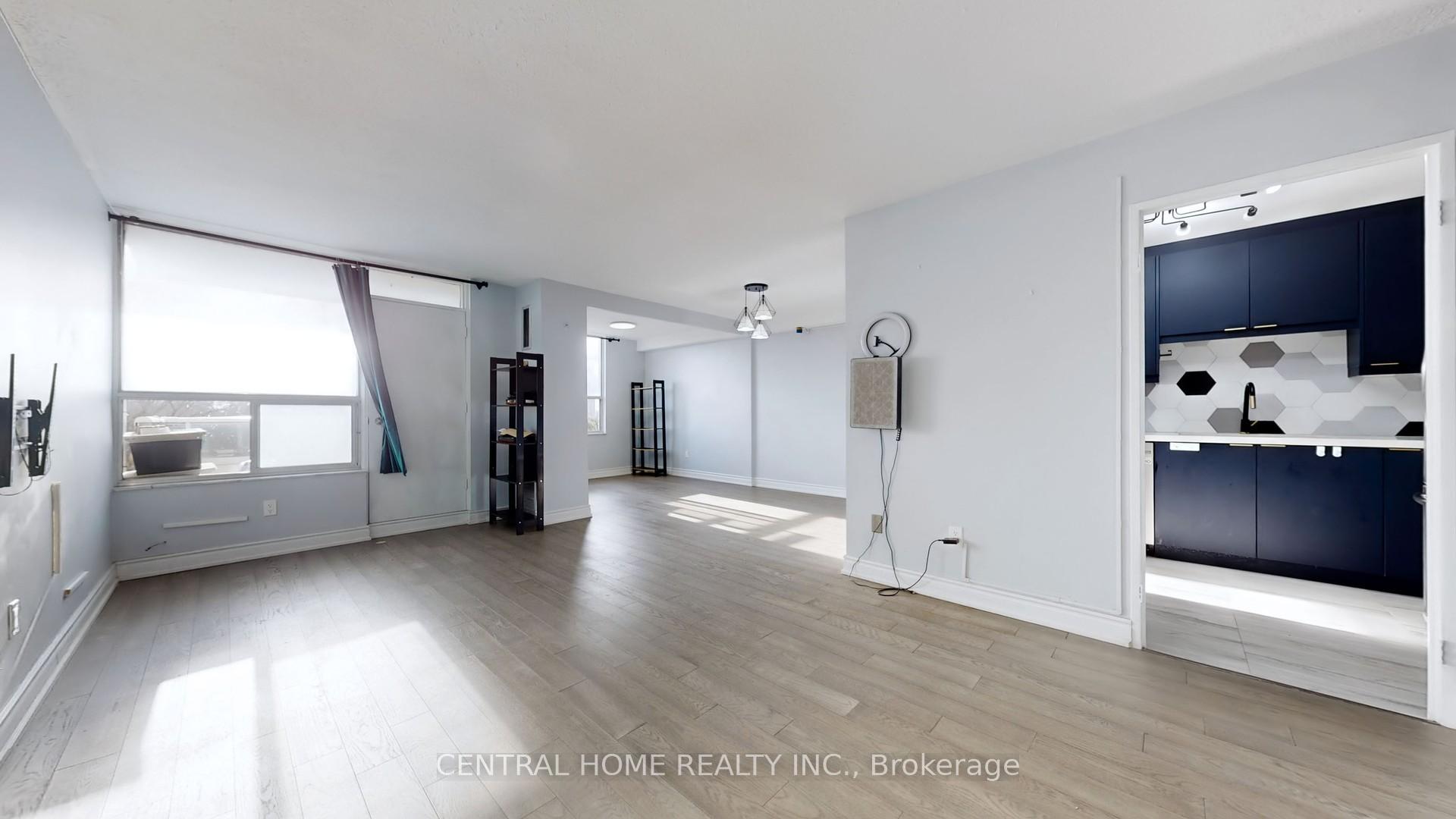 Front of Unit 715, 5 Shady Golfway