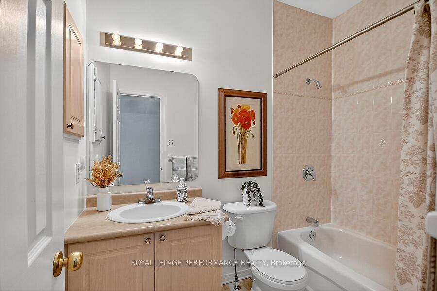Photo 6 of 40 Briardale Crescent, Ottawa, City View/Skyline/Fisher Heights/Parkwood Hills — HOMEH