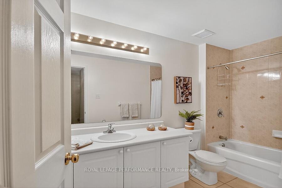 Photo 40 of 40 Briardale Crescent, Ottawa, City View/Skyline/Fisher Heights/Parkwood Hills — HOMEH
